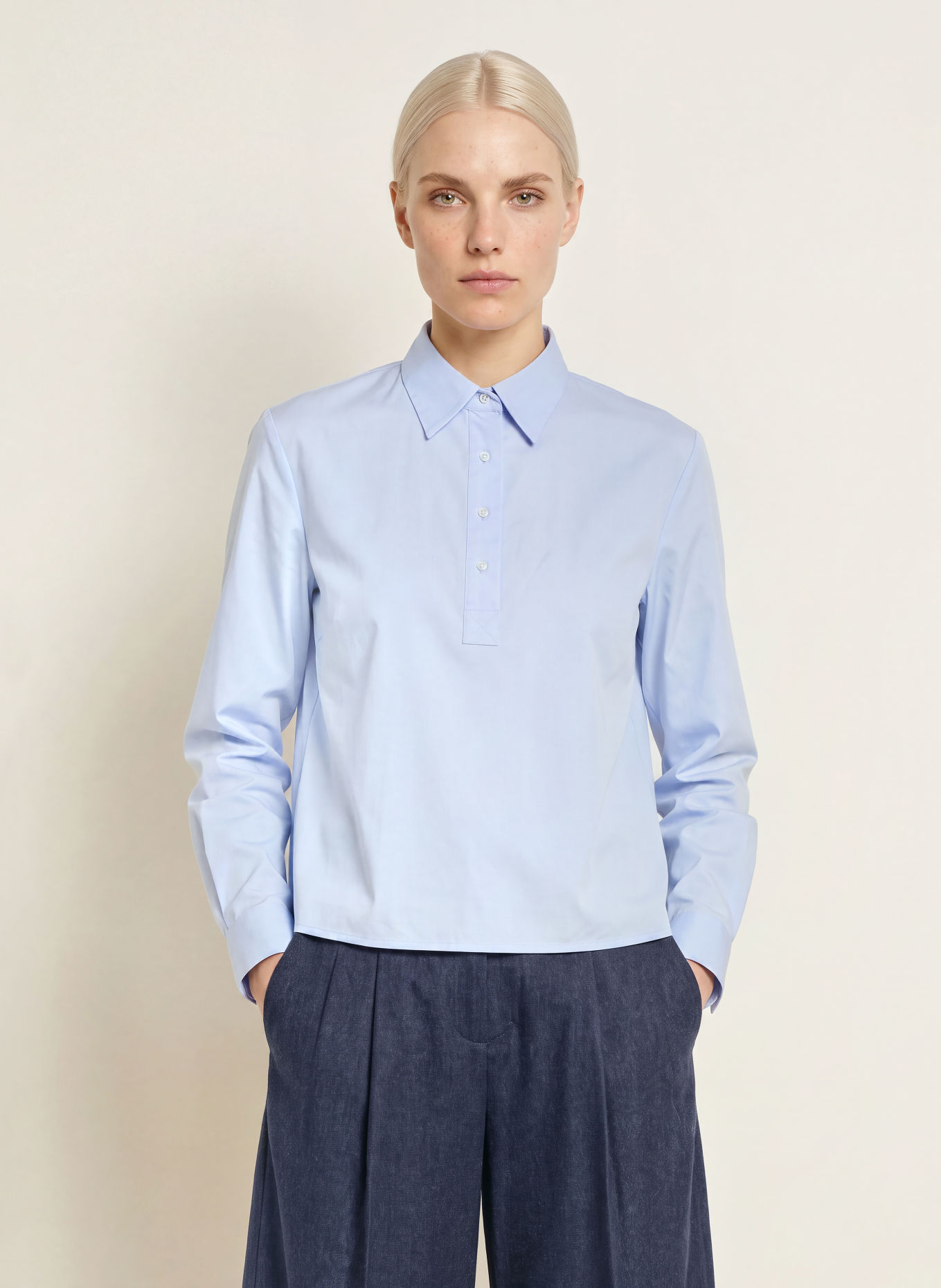 TONNO & PANNA Blusenshirt: HELLBLAU