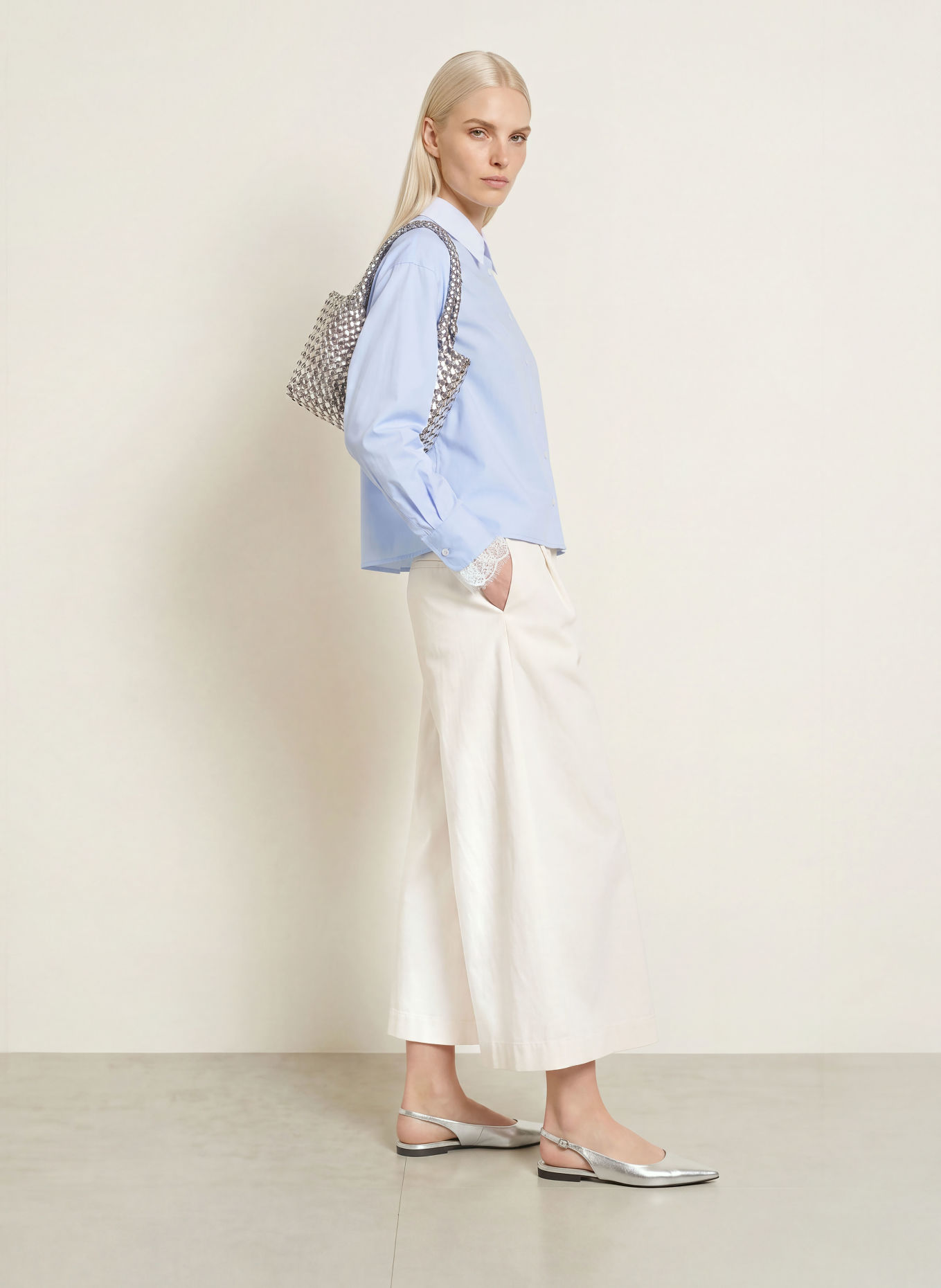 TONNO & PANNA Hemdbluse mit Spitze: HELLBLAU