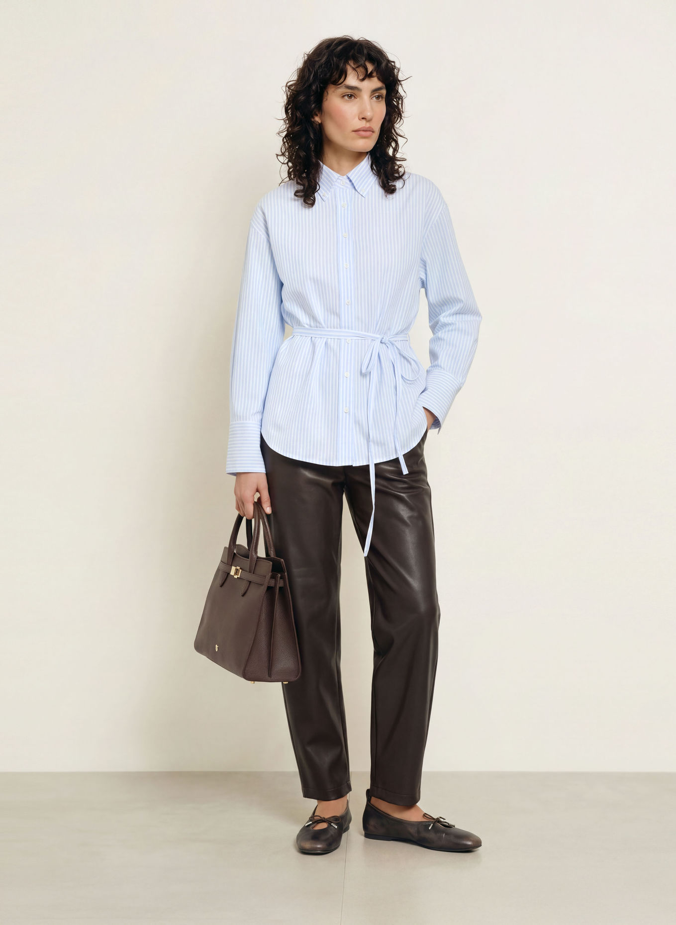 RAFFAELLO ROSSI PHIBI 7/8-length trousers in leather-look design: DARK BROWN