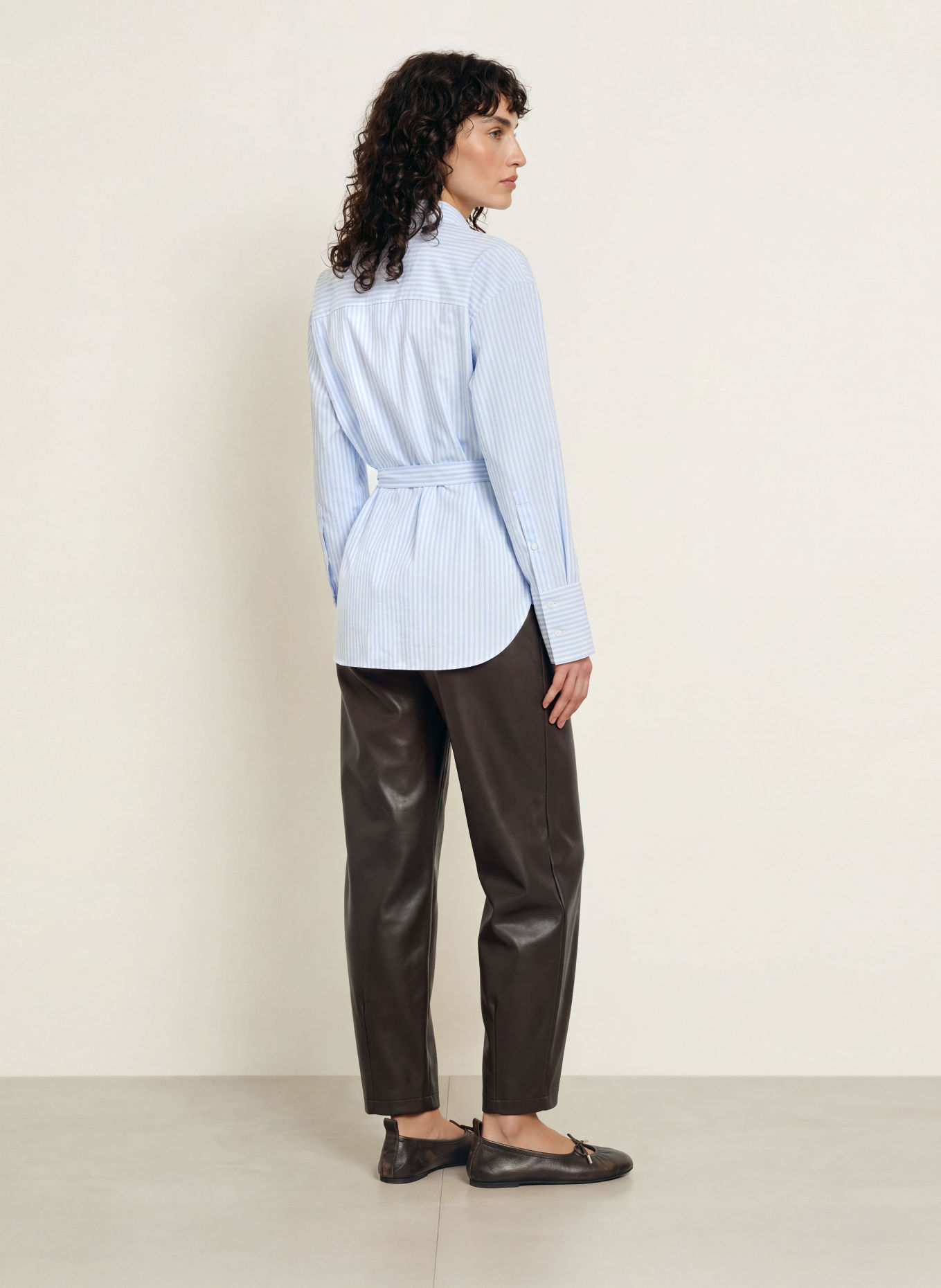 RAFFAELLO ROSSI PHIBI 7/8-length trousers in leather-look design: DARK BROWN