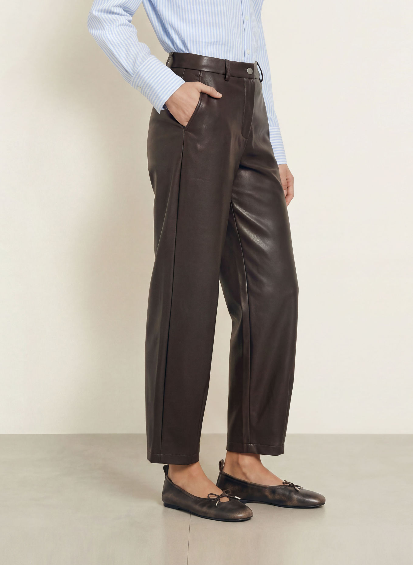 RAFFAELLO ROSSI PHIBI 7/8-length trousers in leather-look design: DARK BROWN
