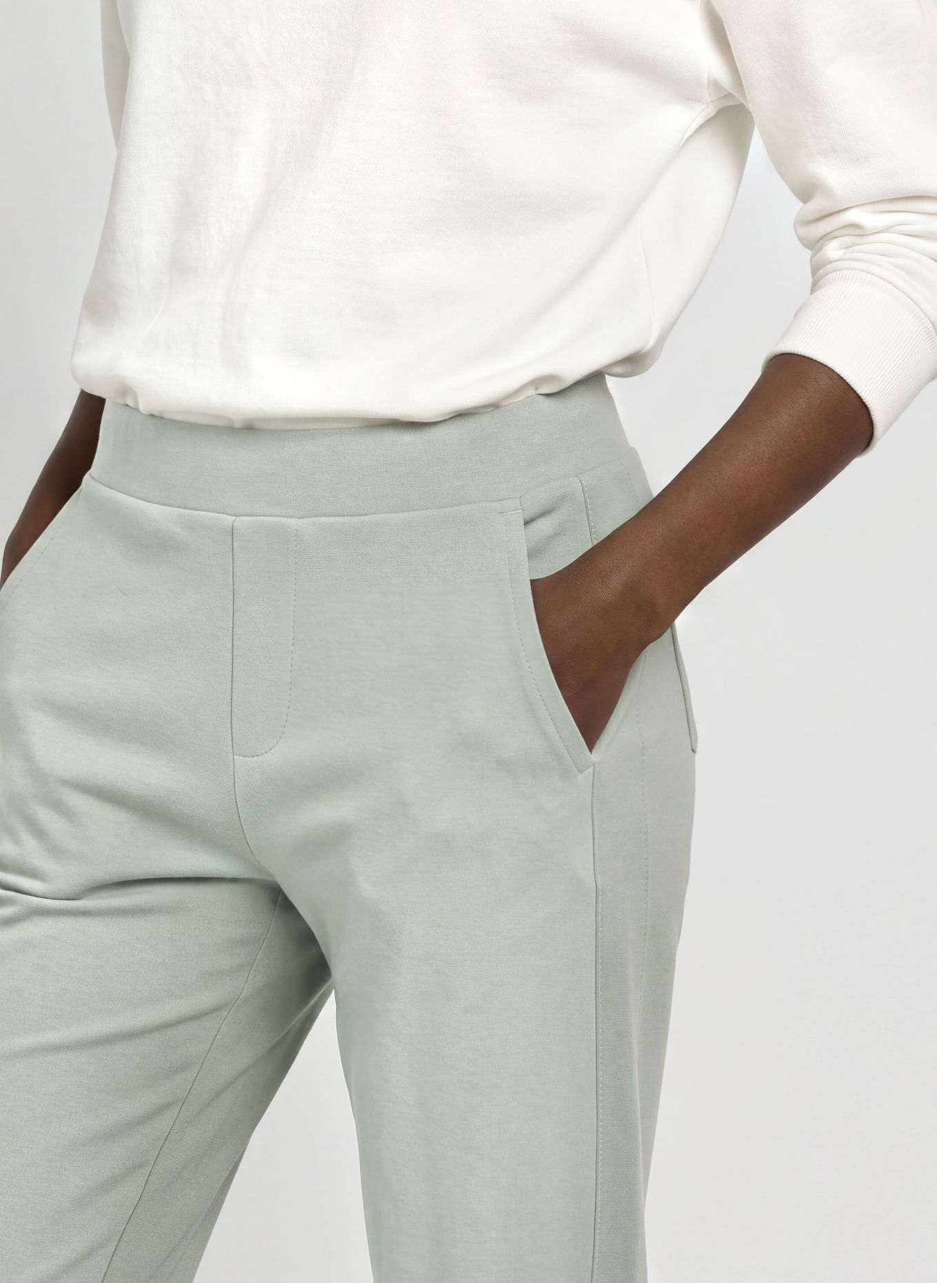 ELBSAND RIXA Sweatpants: LIGHT GREEN