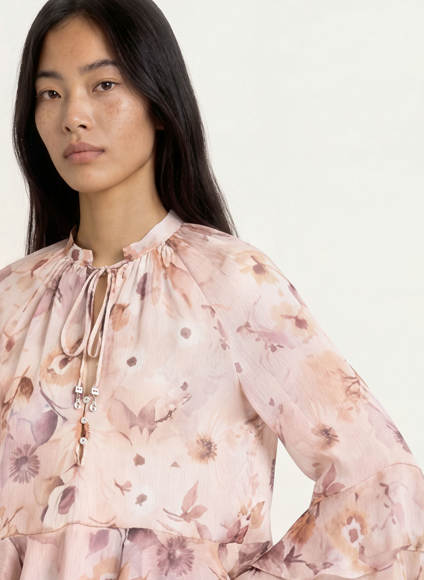 GUESS Chemisier NICOLE à volants: ROSÉ / MARRON / LILAS