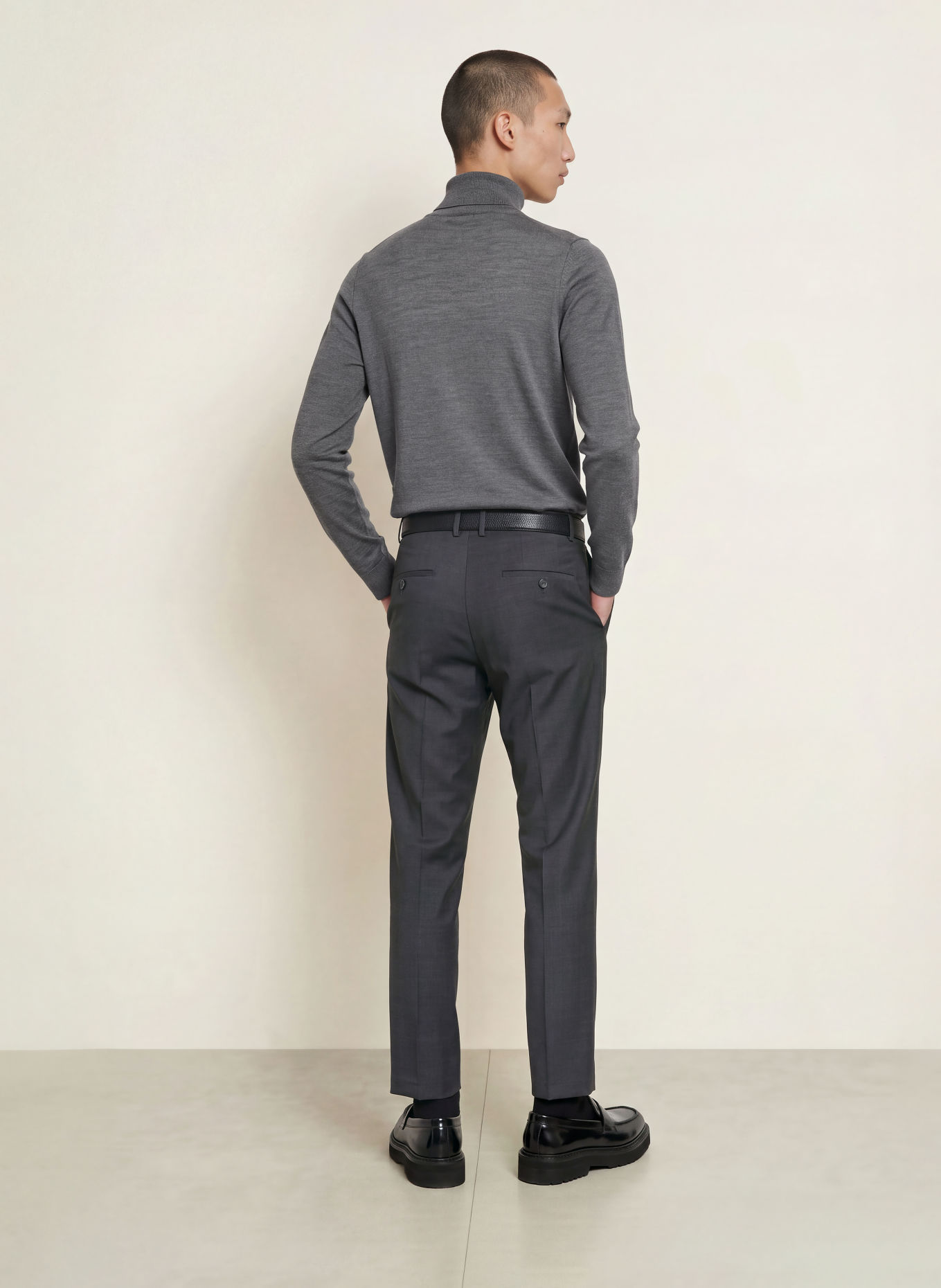 DRESSLER Coltrui: GRIJS