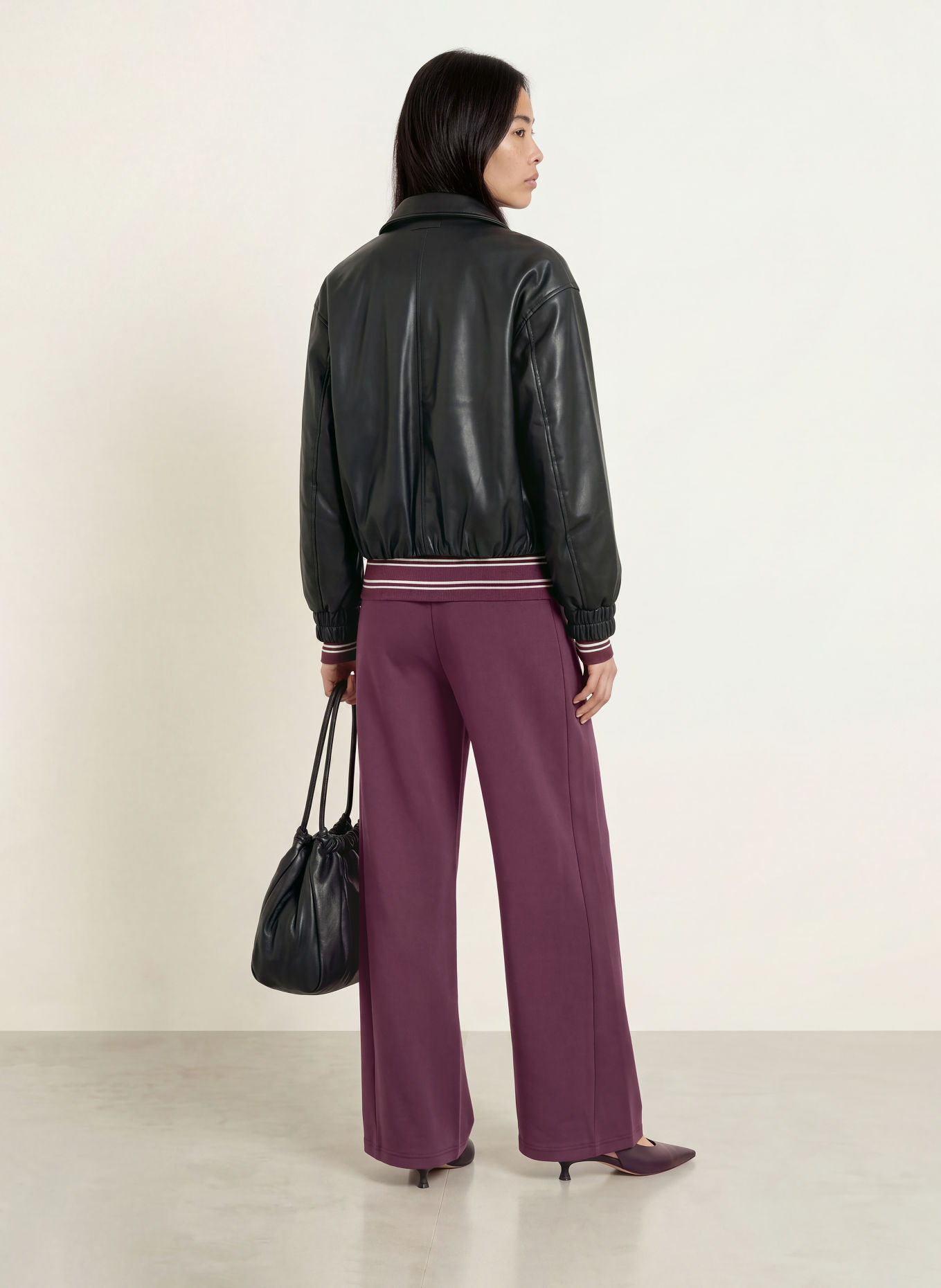 ELIAS RUMELIS Sweatpant REENA: DONKERPAARS