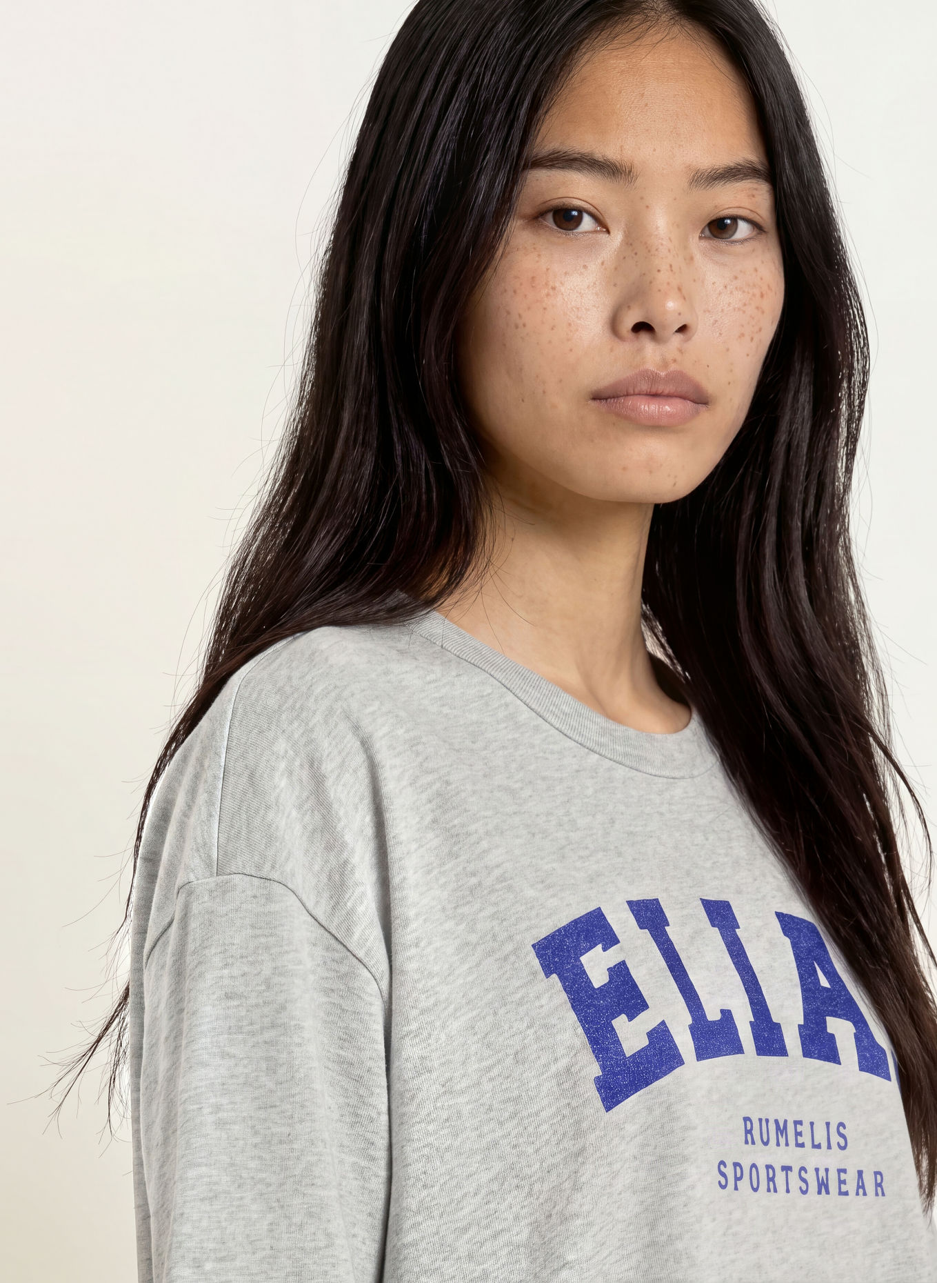 ELIAS RUMELIS T-shirt LORELY: LJUSGRÅ / BLÅ