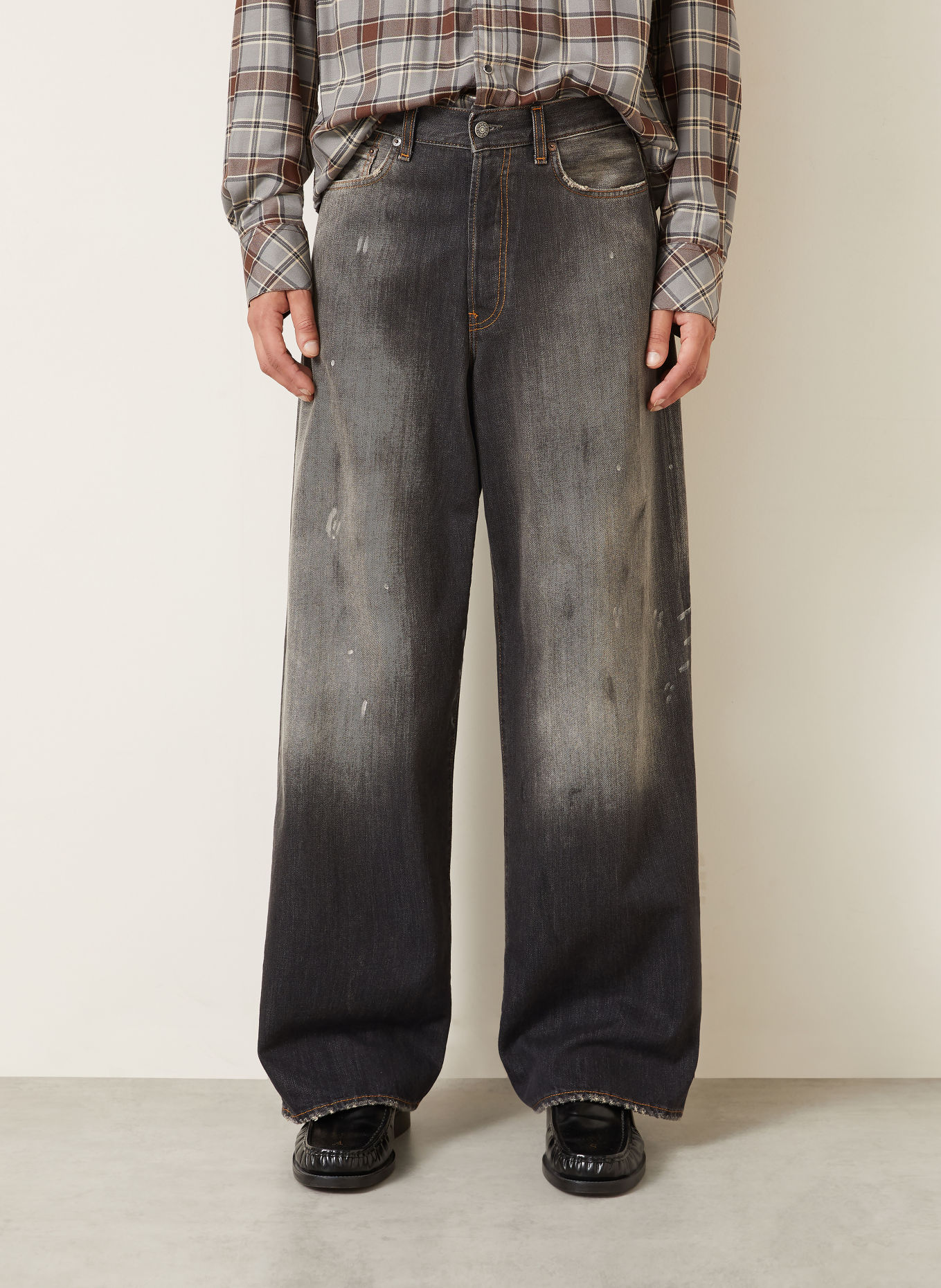 Acne Studios 1981 Regular Fit Jeans: 900 BLACK