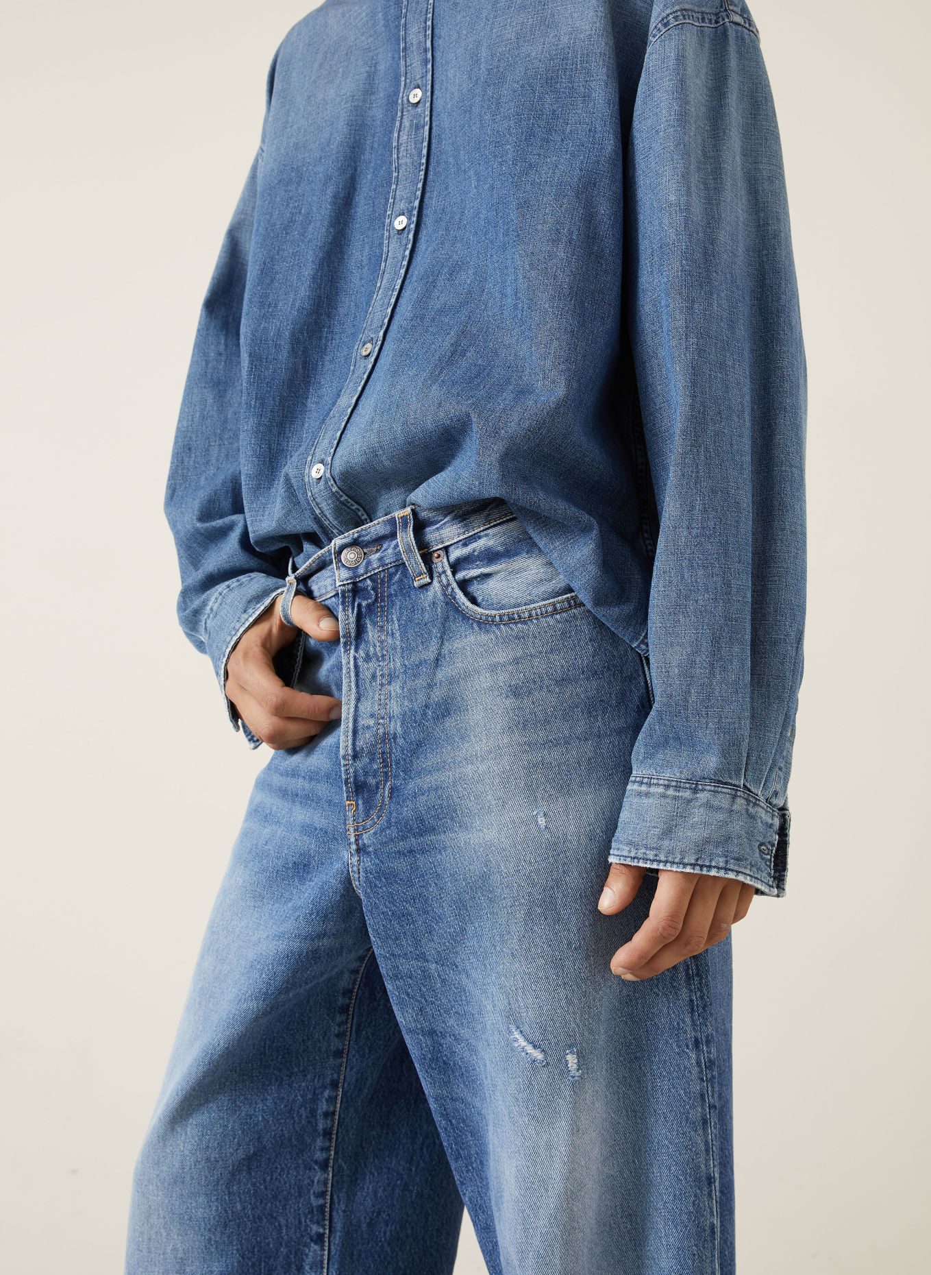 Acne Studios 1981 Regular Fit Jeans: AUZ MID BLUE