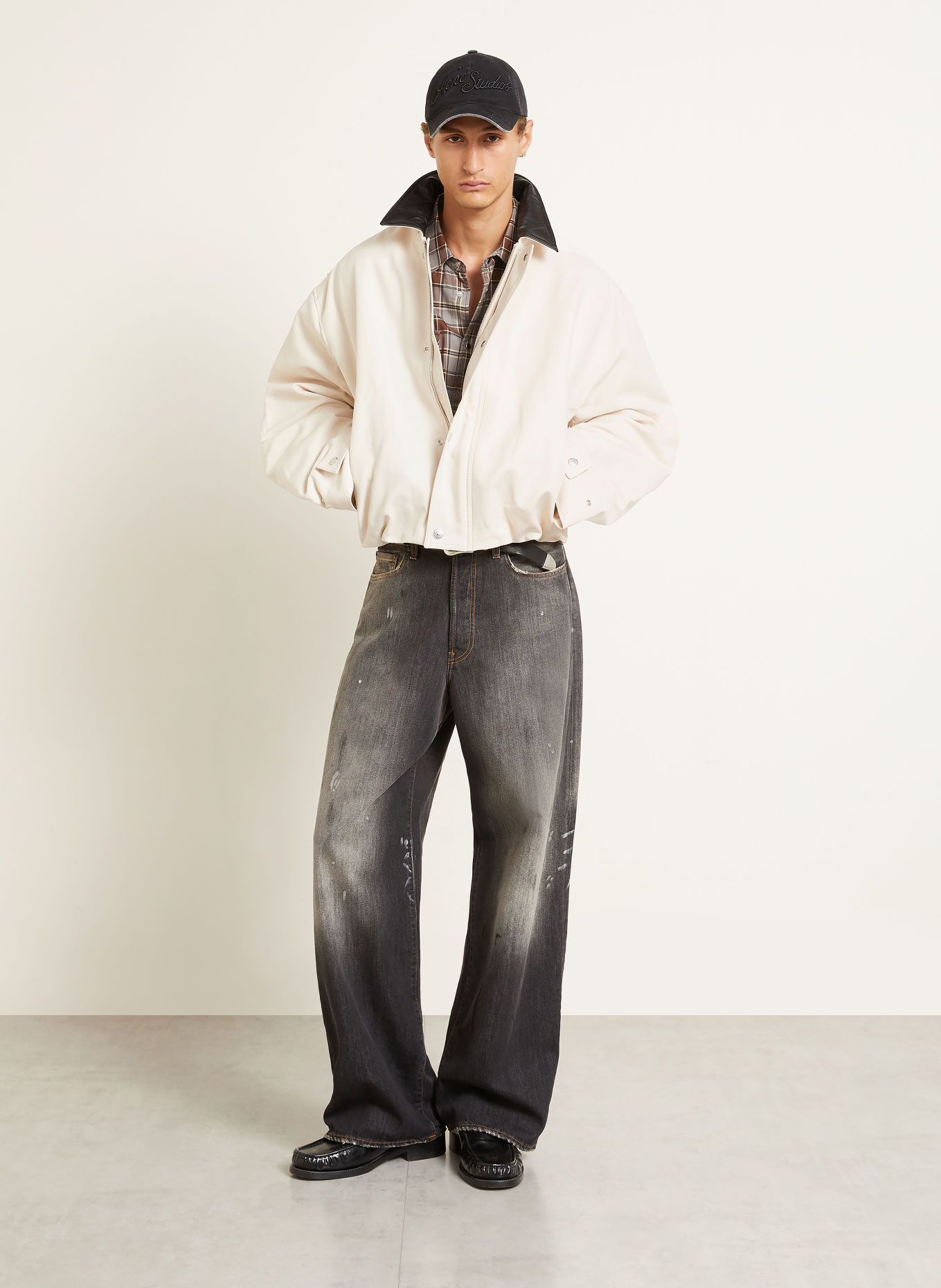 Acne Studios Bomber jacket: BEIGE / BLACK
