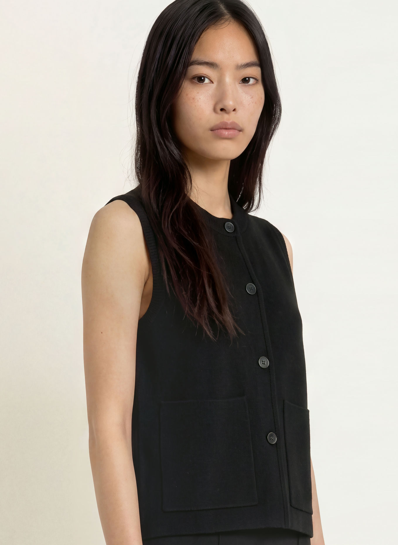 YERSE ROSI Knit Vest: BLACK