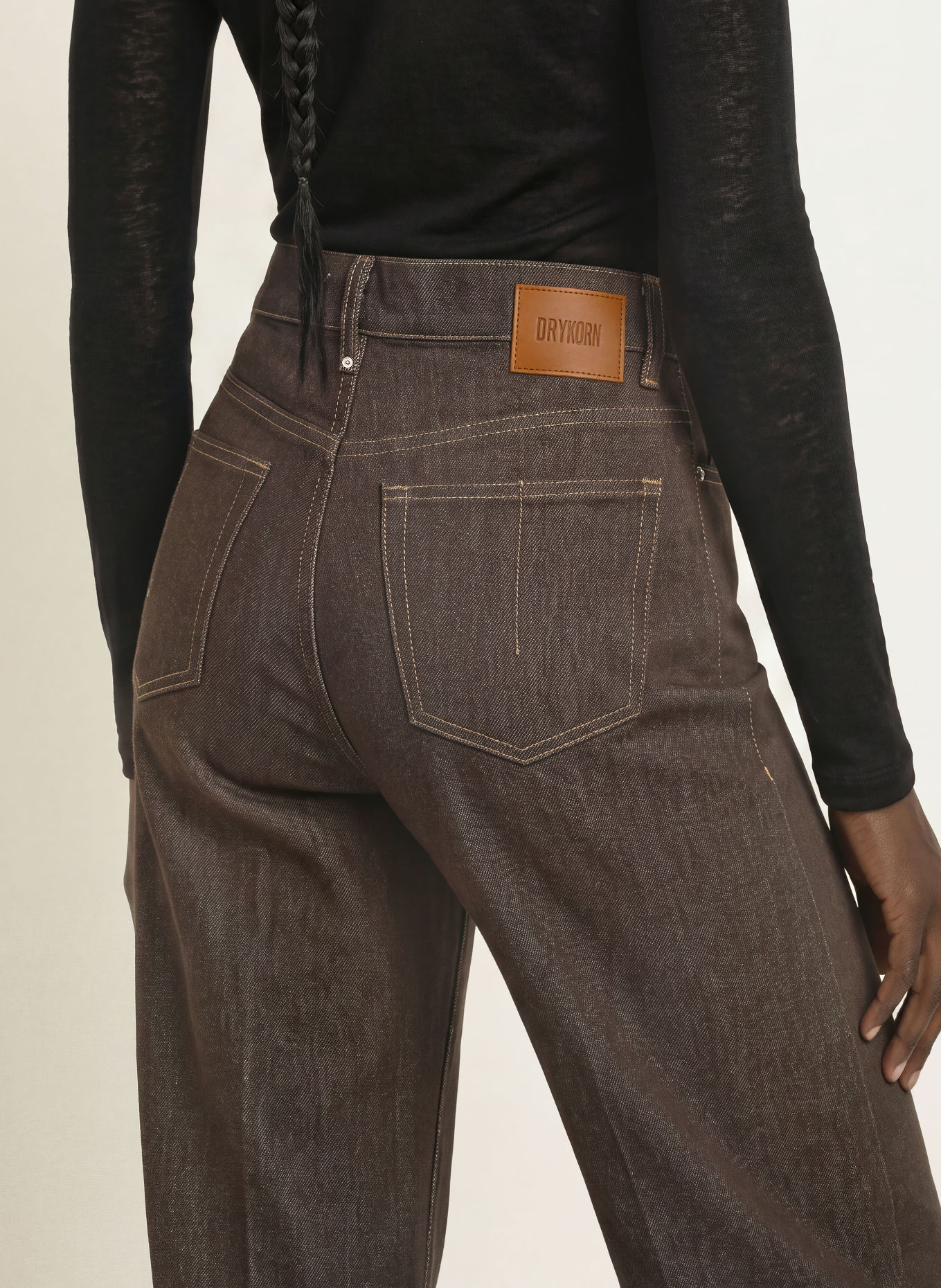 DRYKORN Barrel jeans LIABLE: 1115 braun