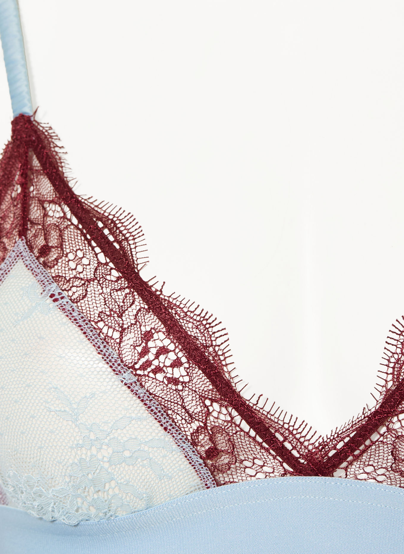 LOVE Stories LOVE LACE Triangle bra: LIGHT BLUE / DARK RED