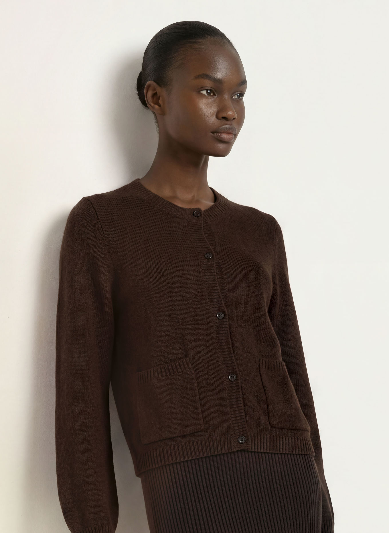 ALLUDE Cashmere Cardigan: DARK BROWN