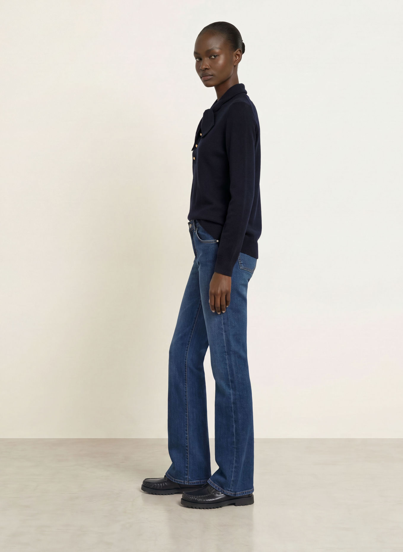 ALLUDE Trui: ZWART