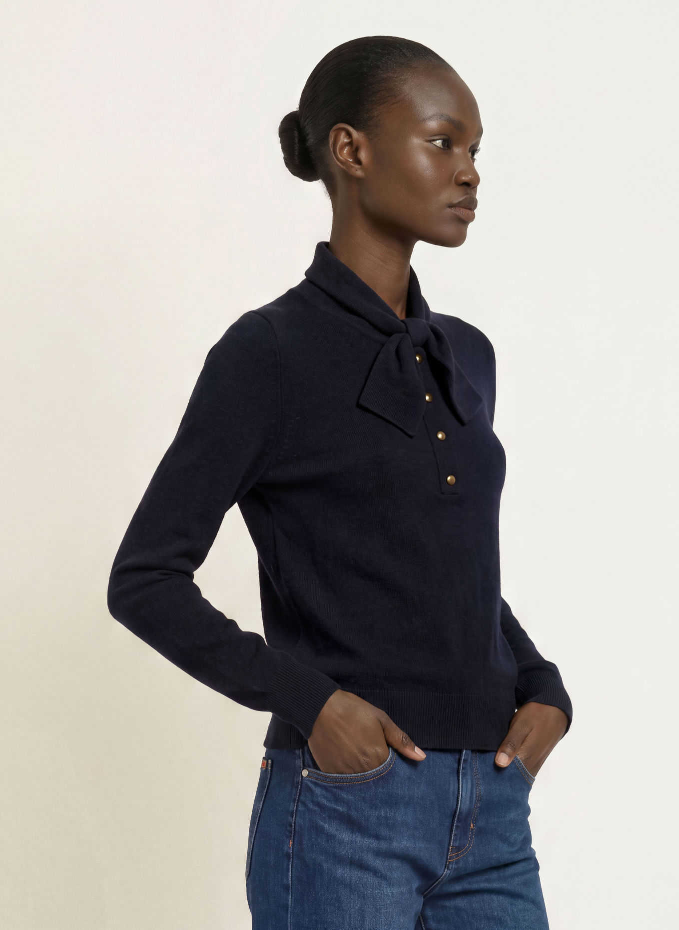 ALLUDE Trui: ZWART