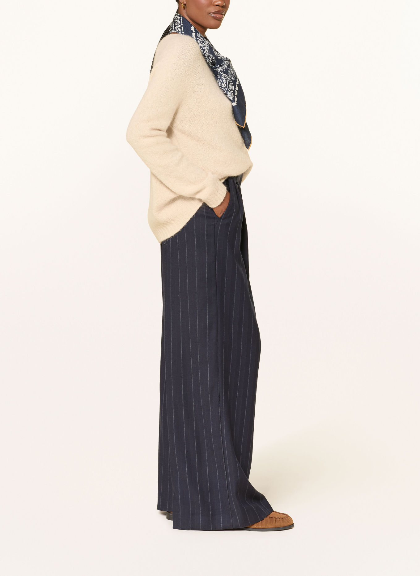 WEEKEND Max Mara NEBBIE Wide-leg trousers: DARK BLUE / WHITE
