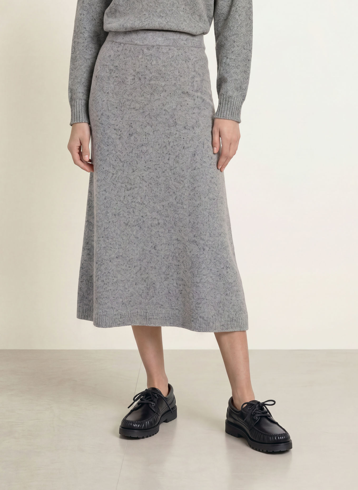 WEEKEND Max Mara Strickrock ALOA: GRAU