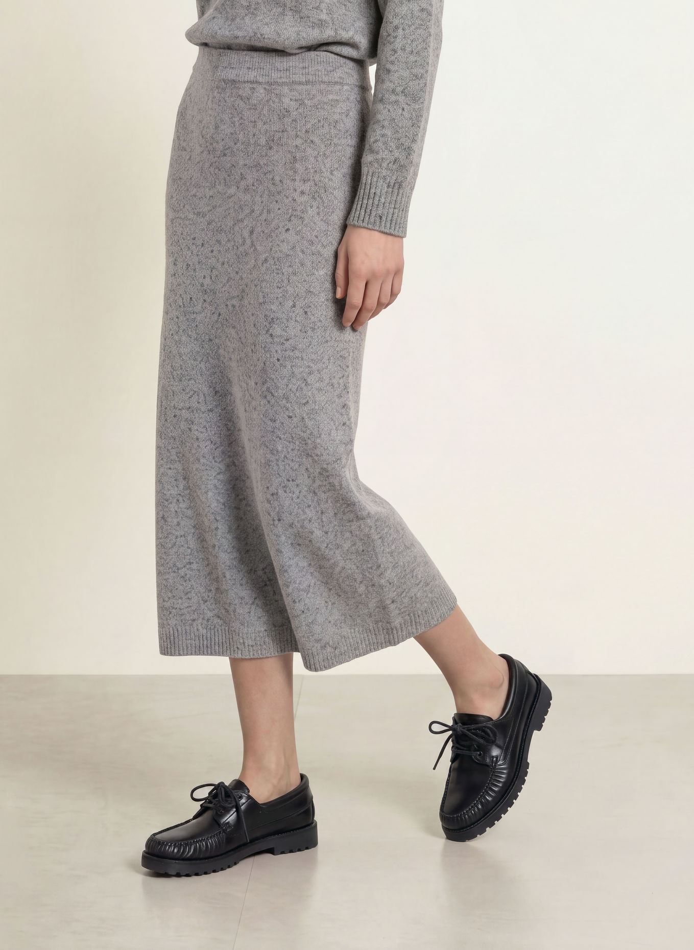 WEEKEND Max Mara Strickrock ALOA: GRAU