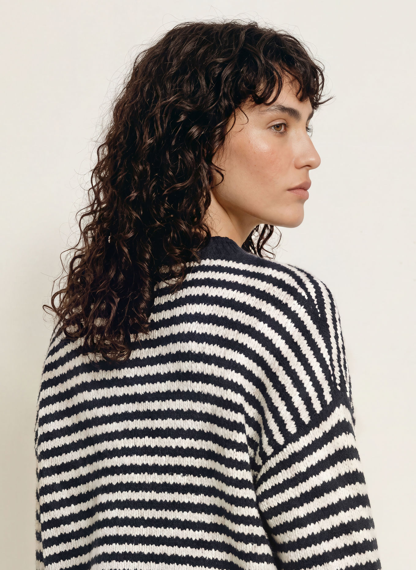 WEEKEND Max Mara Tröja SPIGA: SVART / VIT
