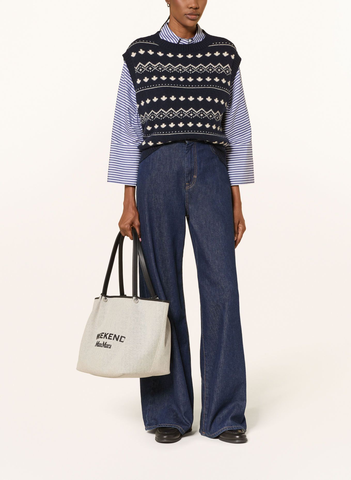 WEEKEND Max Mara Shopper GETTO: SVĚTLE ŠEDÁ / ČERNÁ