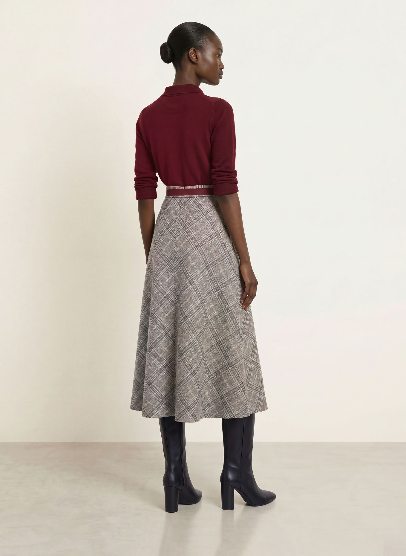 S Max Mara BETA Skirt with Rhinestones: DARK BLUE / CREAM / DARK RED