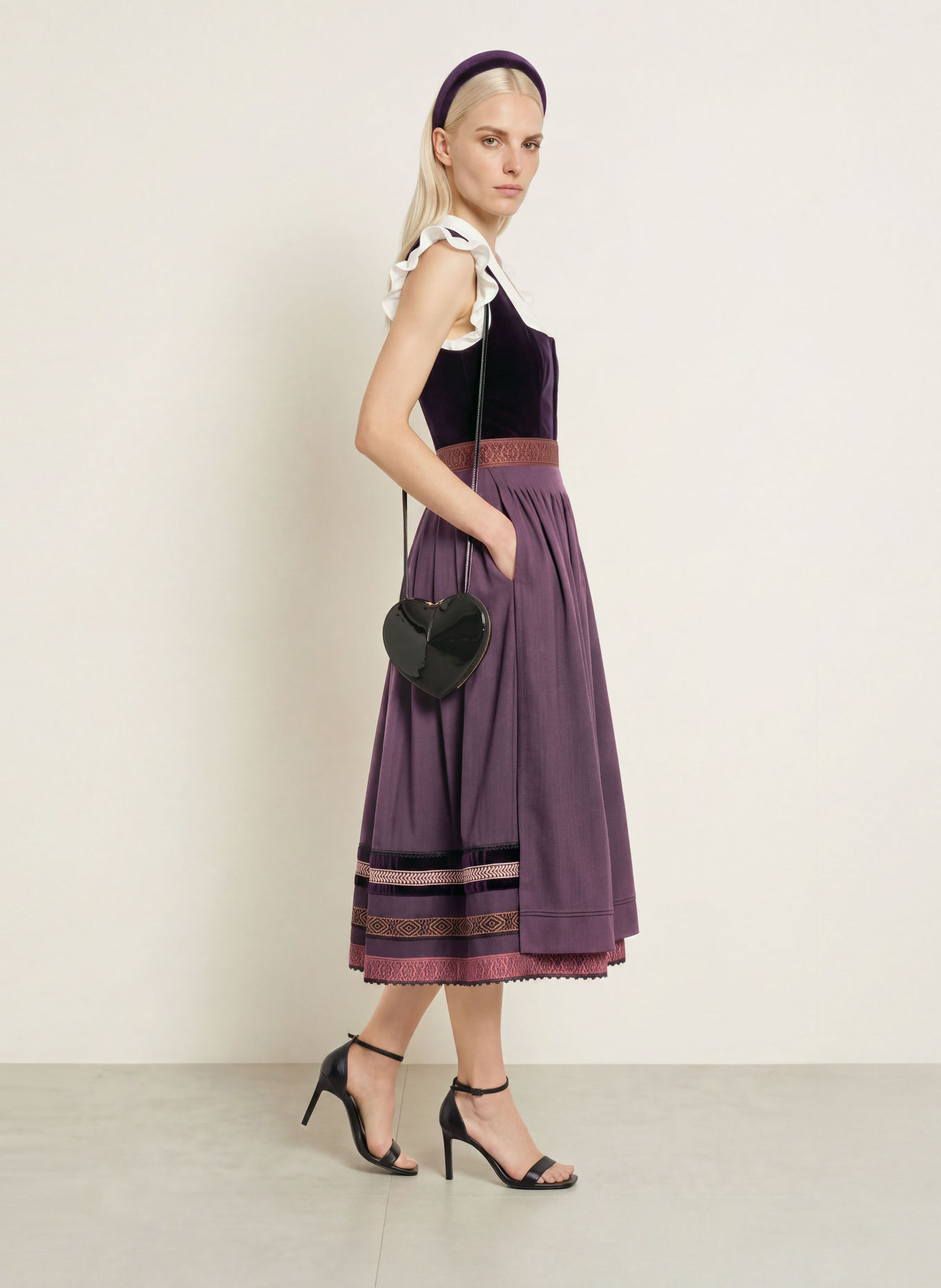 SPORTALM Dirndl: DARK PURPLE / CAMEL / PURPLE
