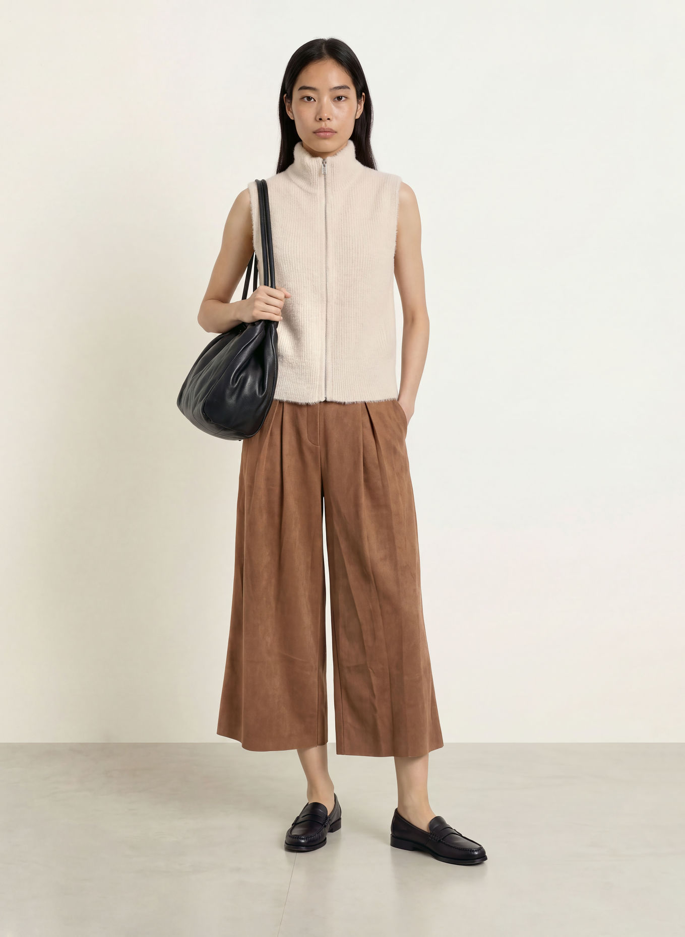 Betty Barclay Leather-look culottes: BROWN