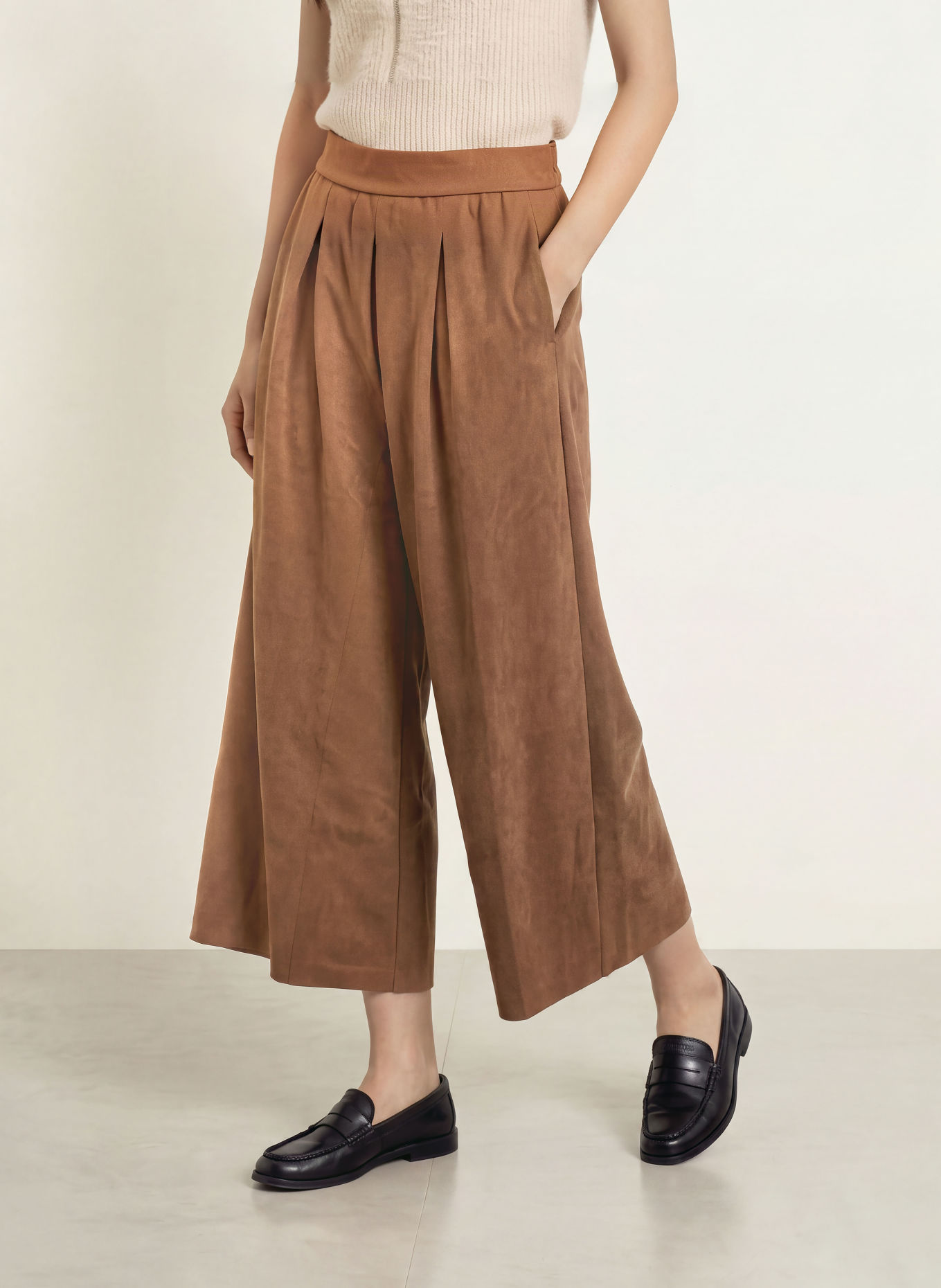 Betty Barclay Leather-look culottes: BROWN