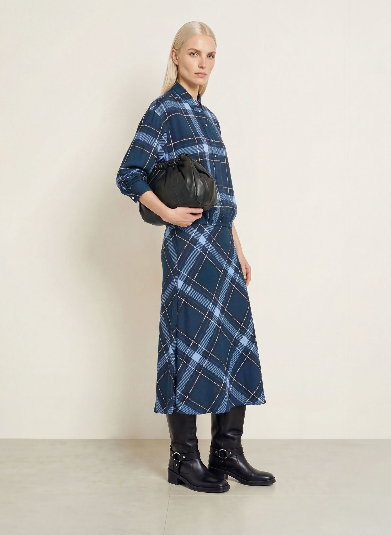 Emily VAN DEN BERGH Blusenshirt: DUNKELBLAU / HELLBLAU / WEISS