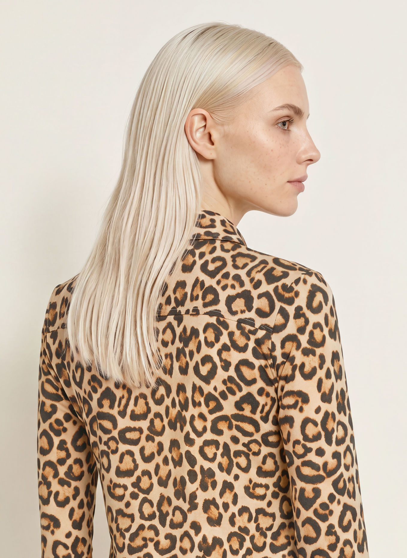 Emily VAN DEN BERGH Overhemdblouse: LICHTBRUIN / BRUIN / ZWART