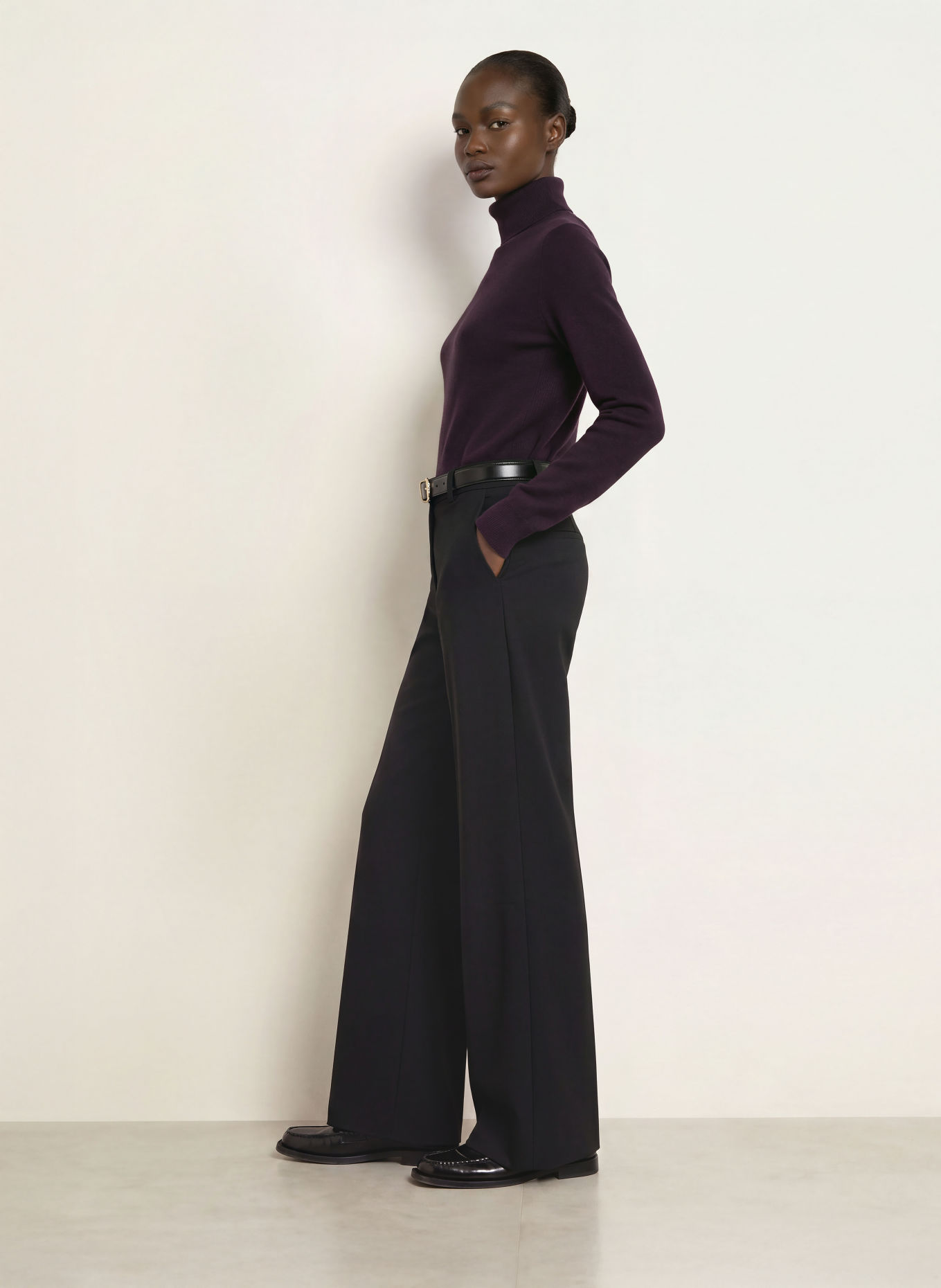 (THE MERCER) N.Y. Pull à col roulé en cachemire: LILAS FONCÉ