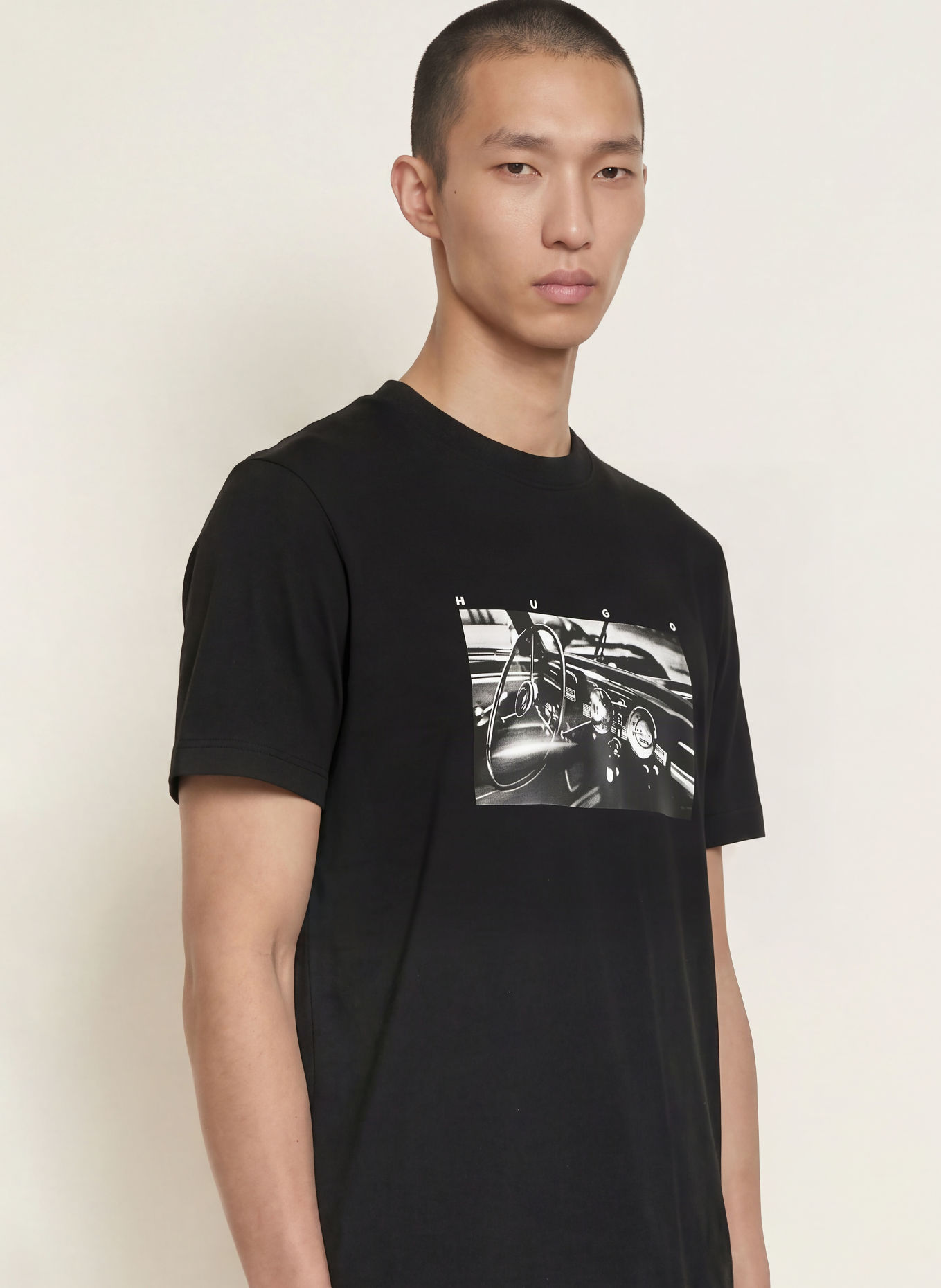 HUGO T-shirt DIKEMS: SVART / VIT