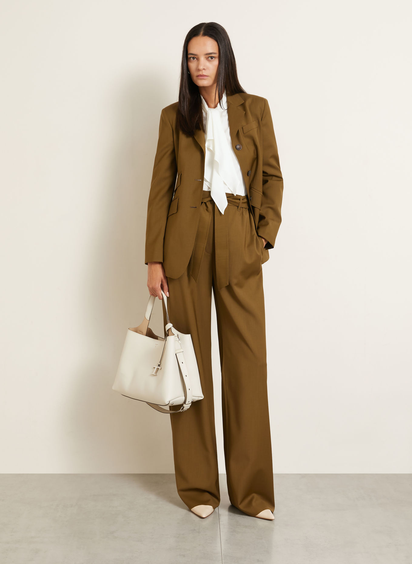 Max Mara LECCIO-strikblouse met strik, van zijde: WIT