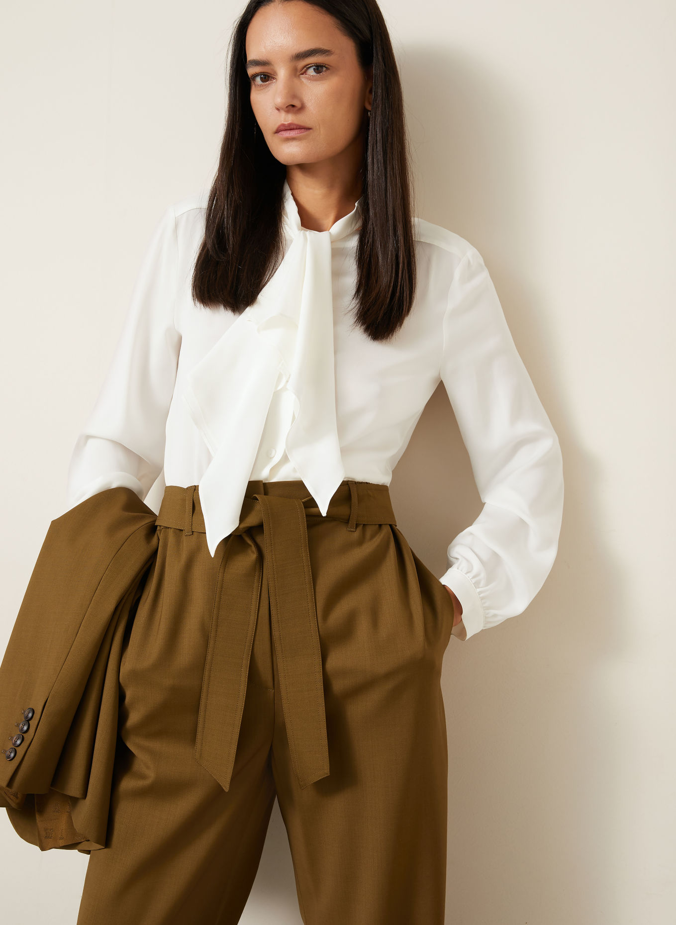 Max Mara LECCIO-strikblouse met strik, van zijde: WIT