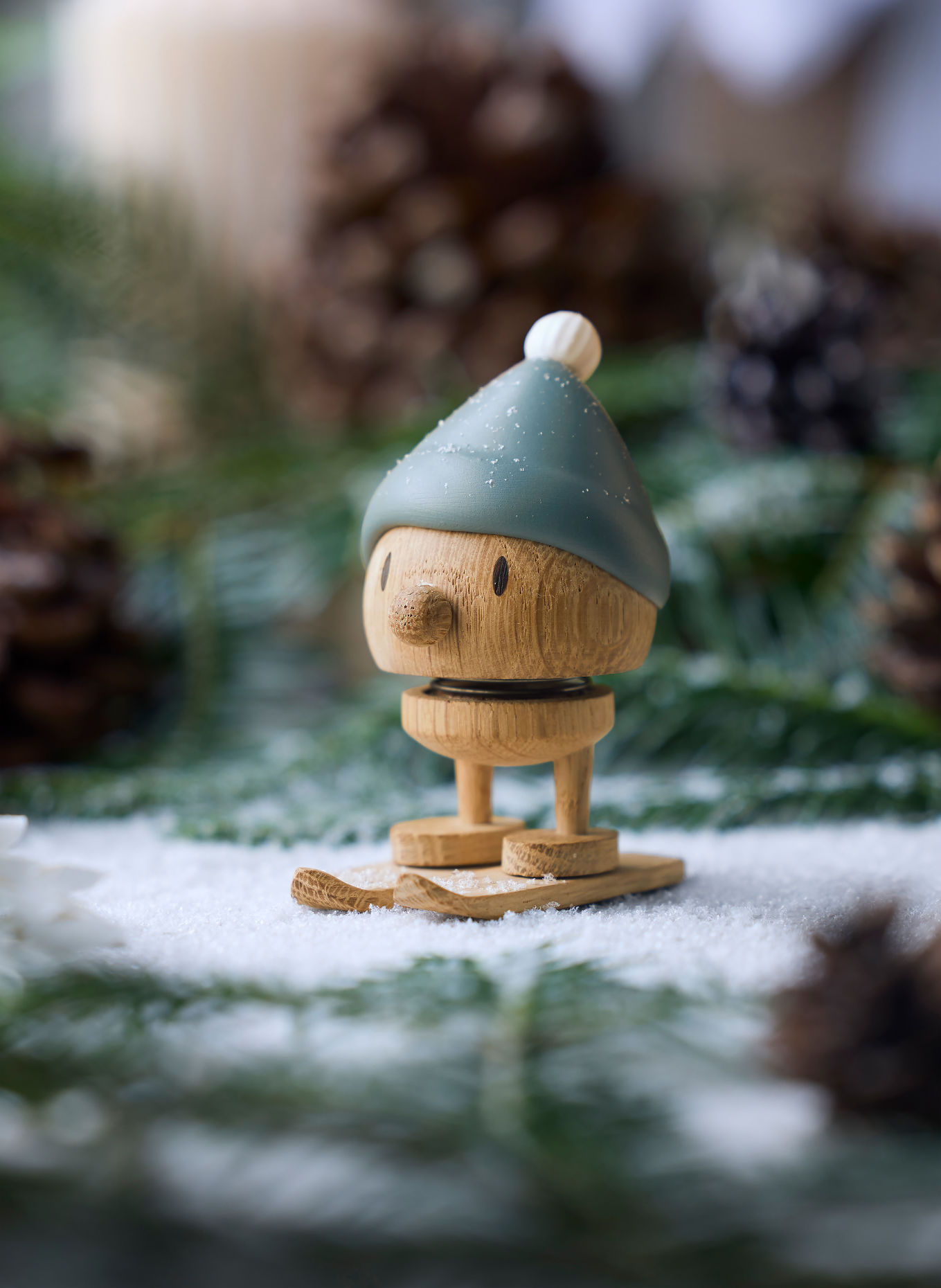 Hoptimist Dekofigur SKIING BUMBLE SMALL: BRAUN / PETROL / WEISS