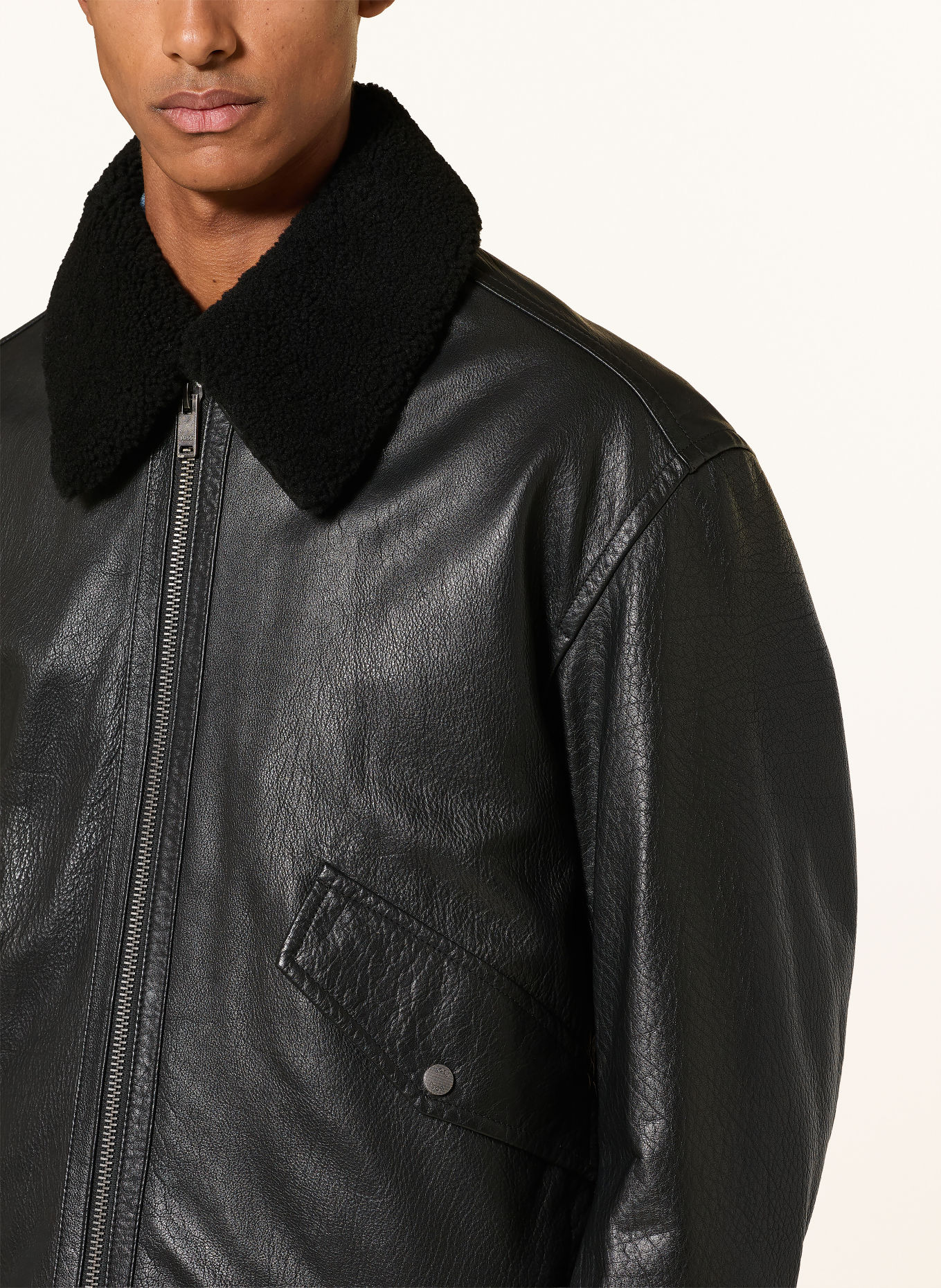 BOSS Lederjacke JOPEAK mit abnehmbarem Kragen: SCHWARZ