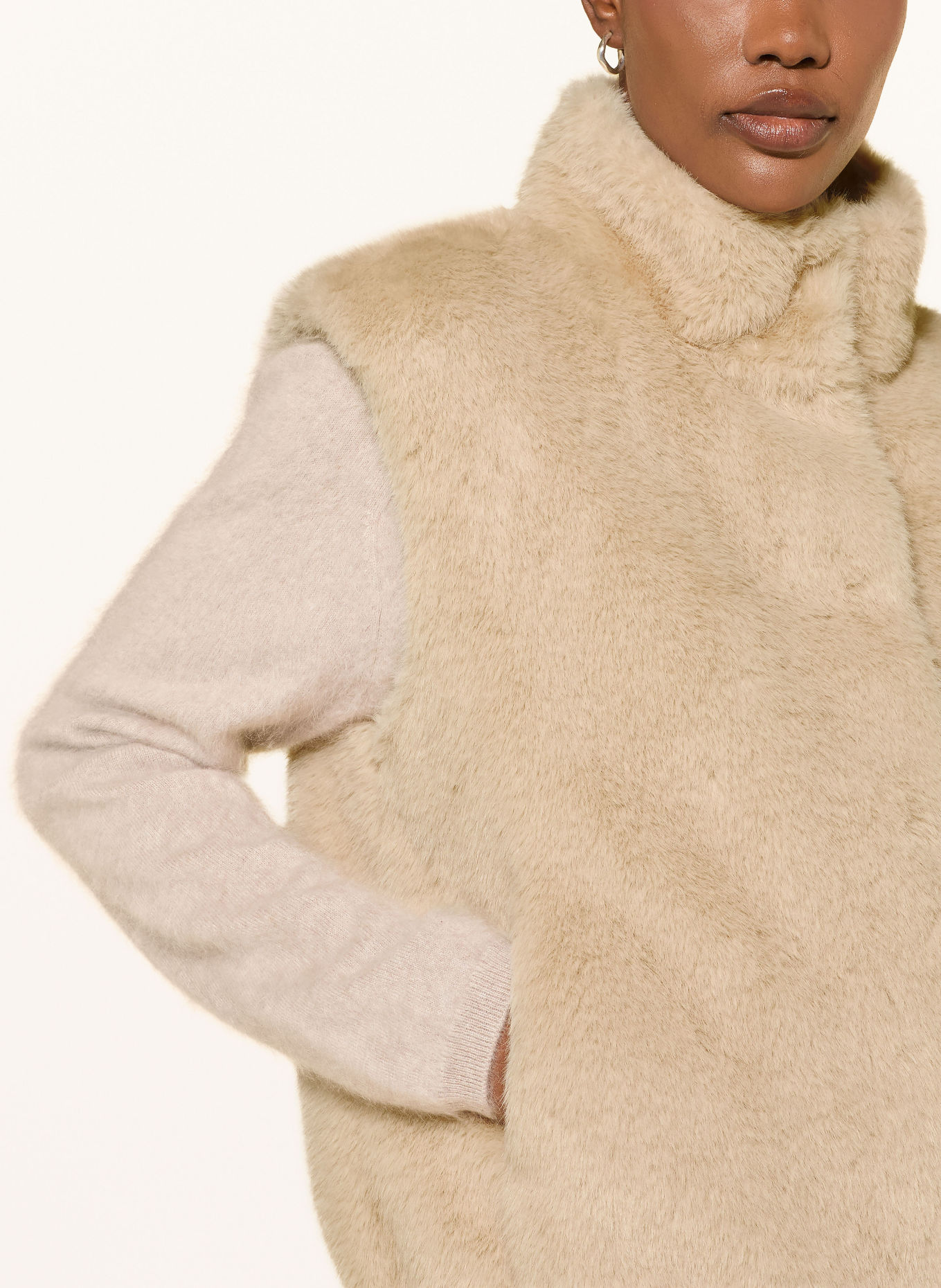 HERNO Faux Fur Vest: BEIGE