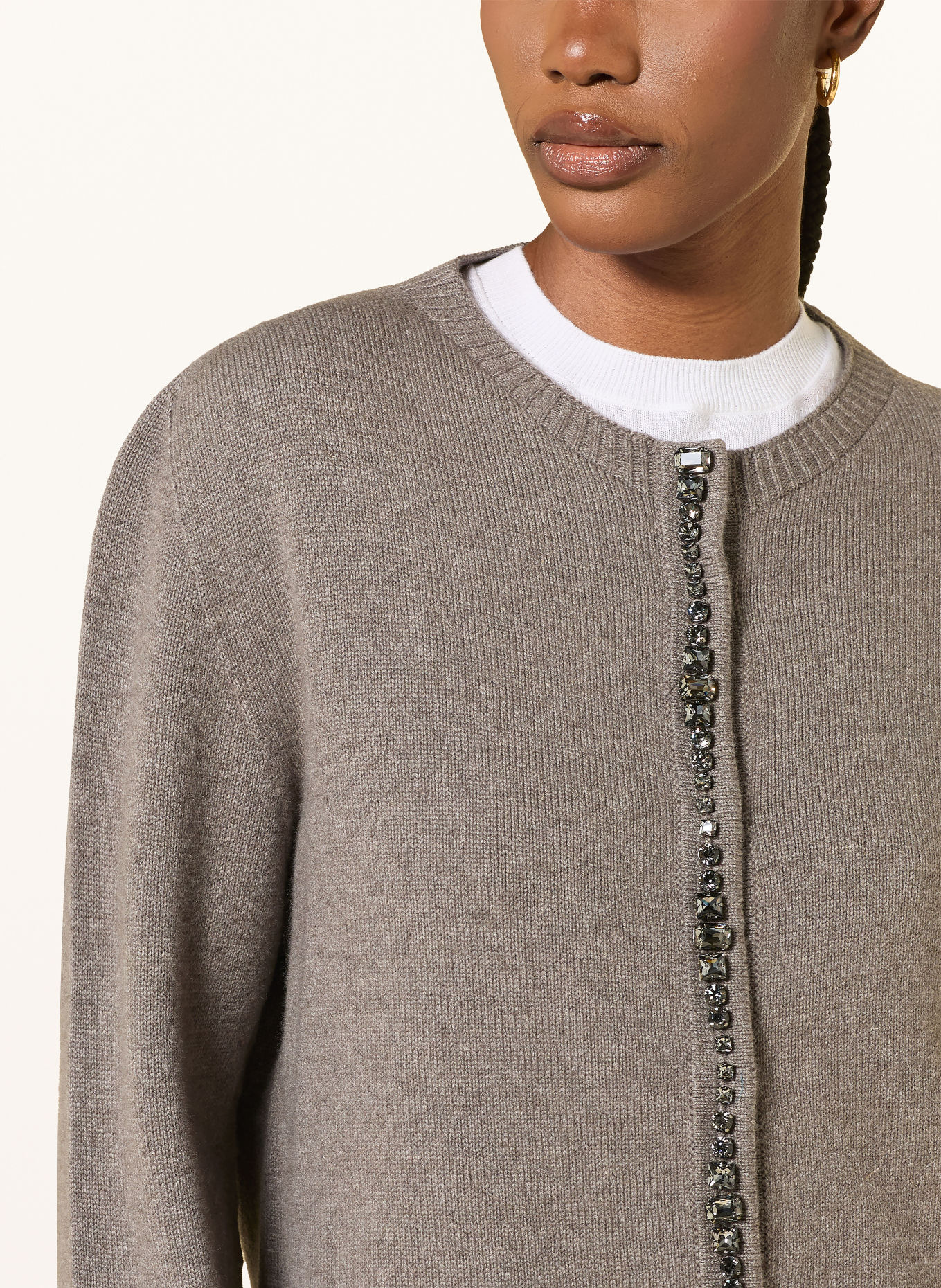 FABIANA FILIPPI Strickjacke mit Schmucksteinen: TAUPE