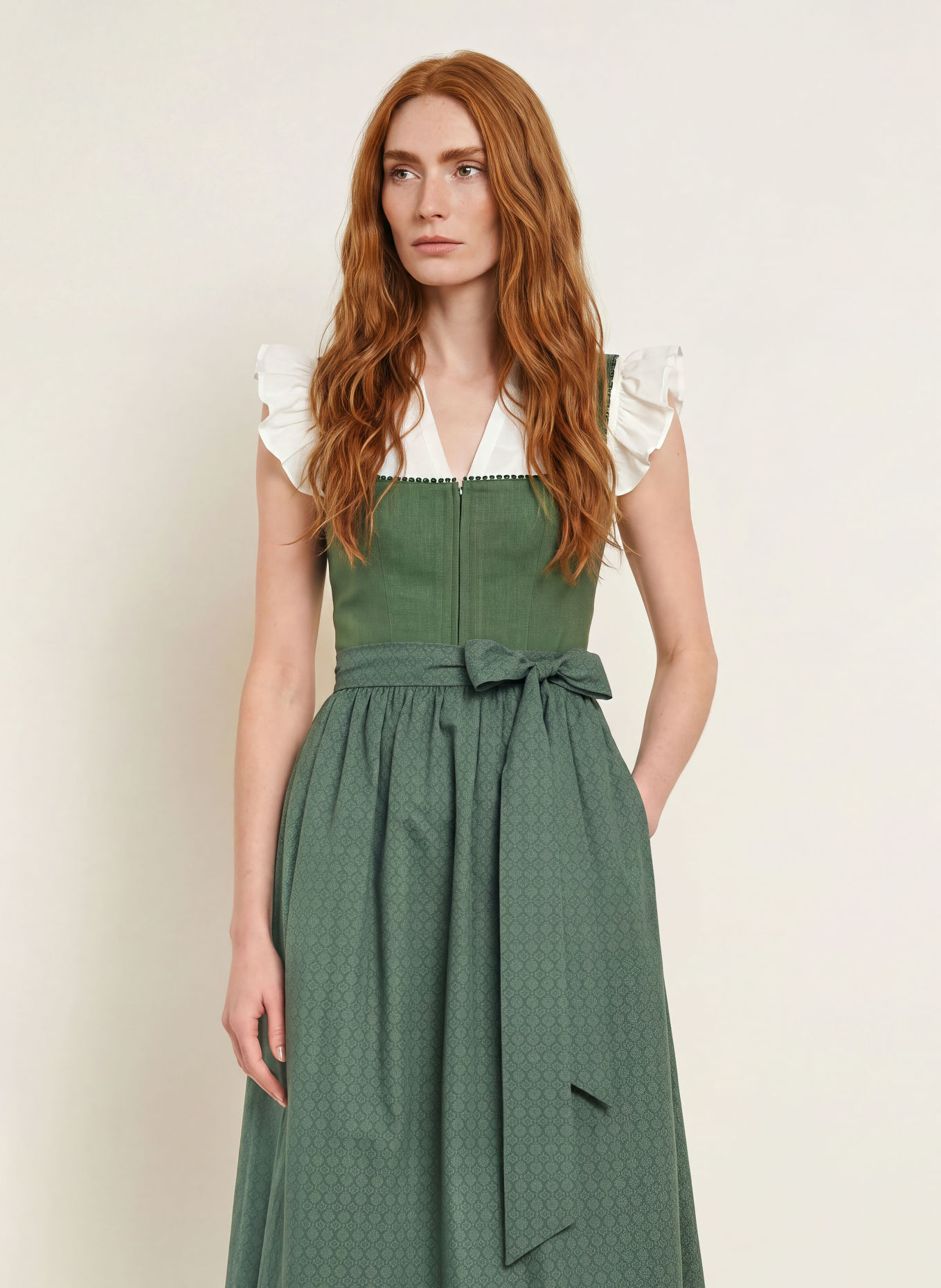 ALISSA BY KINGA MATHE Dirndl ALEA van linnen: DONKERGROEN