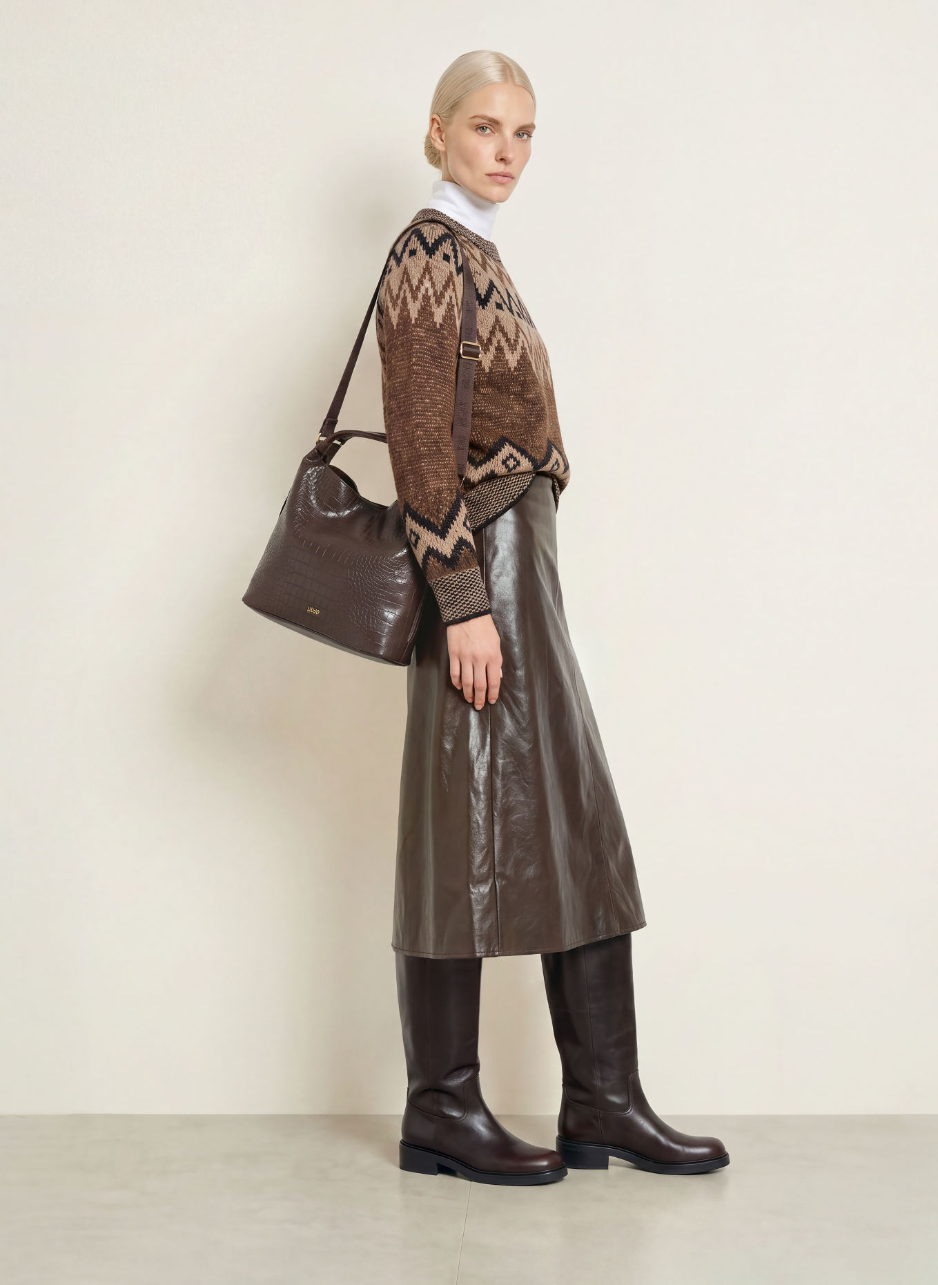 CARTOON Faux-leather skirt: DARK BROWN