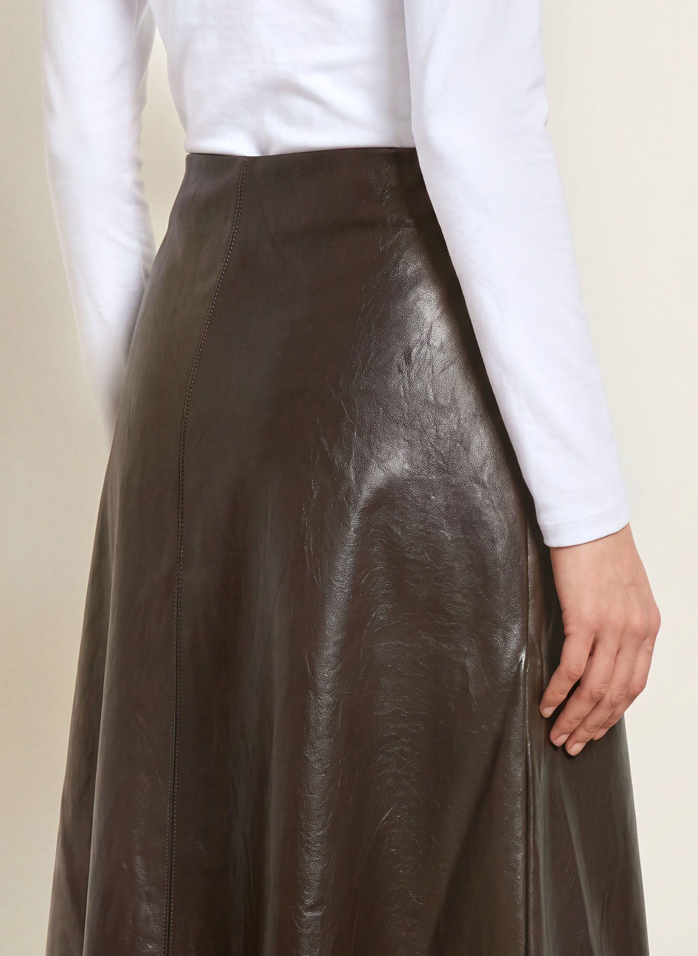 CARTOON Faux-leather skirt: DARK BROWN