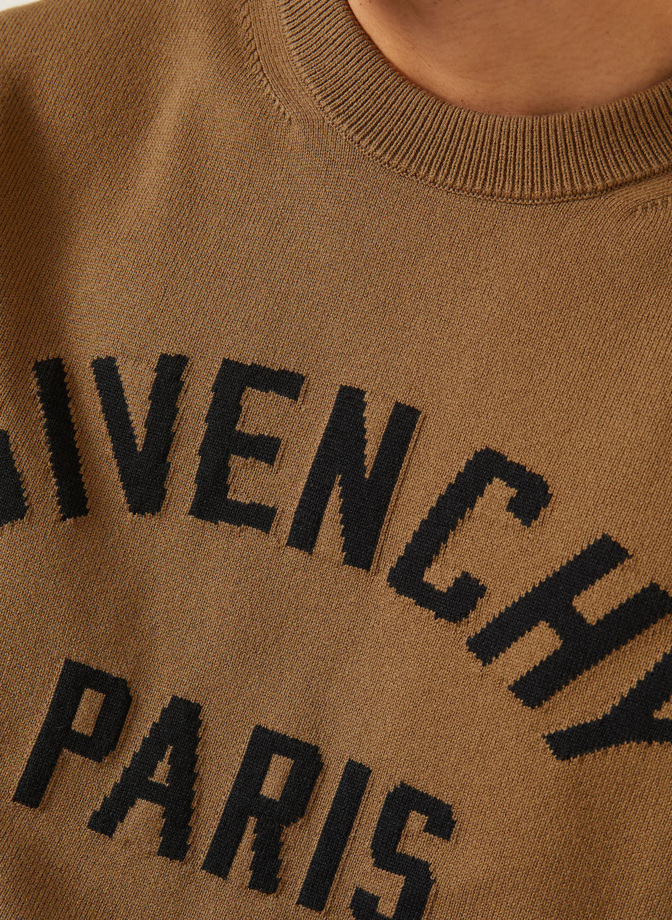 GIVENCHY Svetry: KHAKI / ČERNÁ