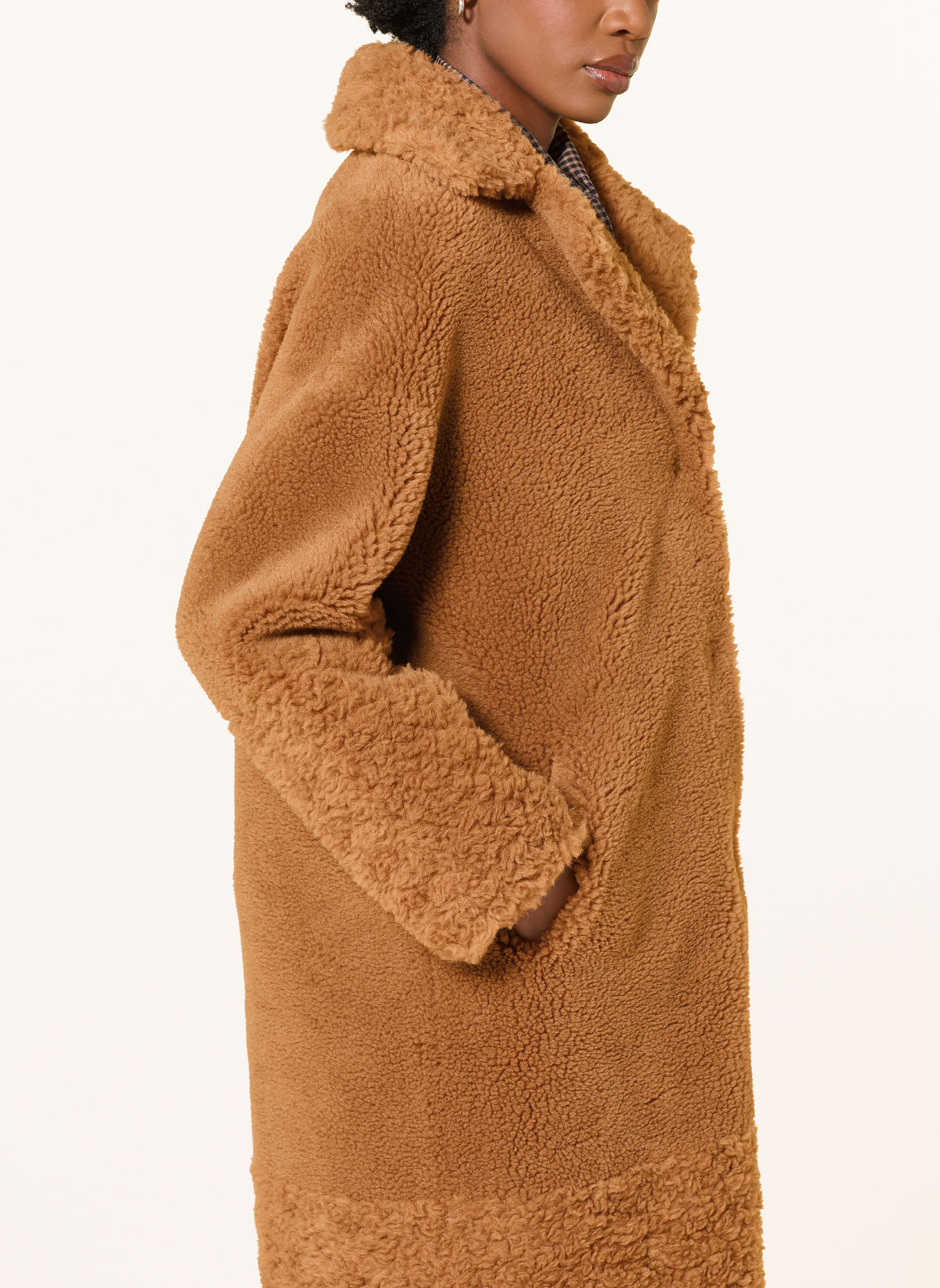 STUDIO AR Teddyfell-Mantel FLOOR: CAMEL