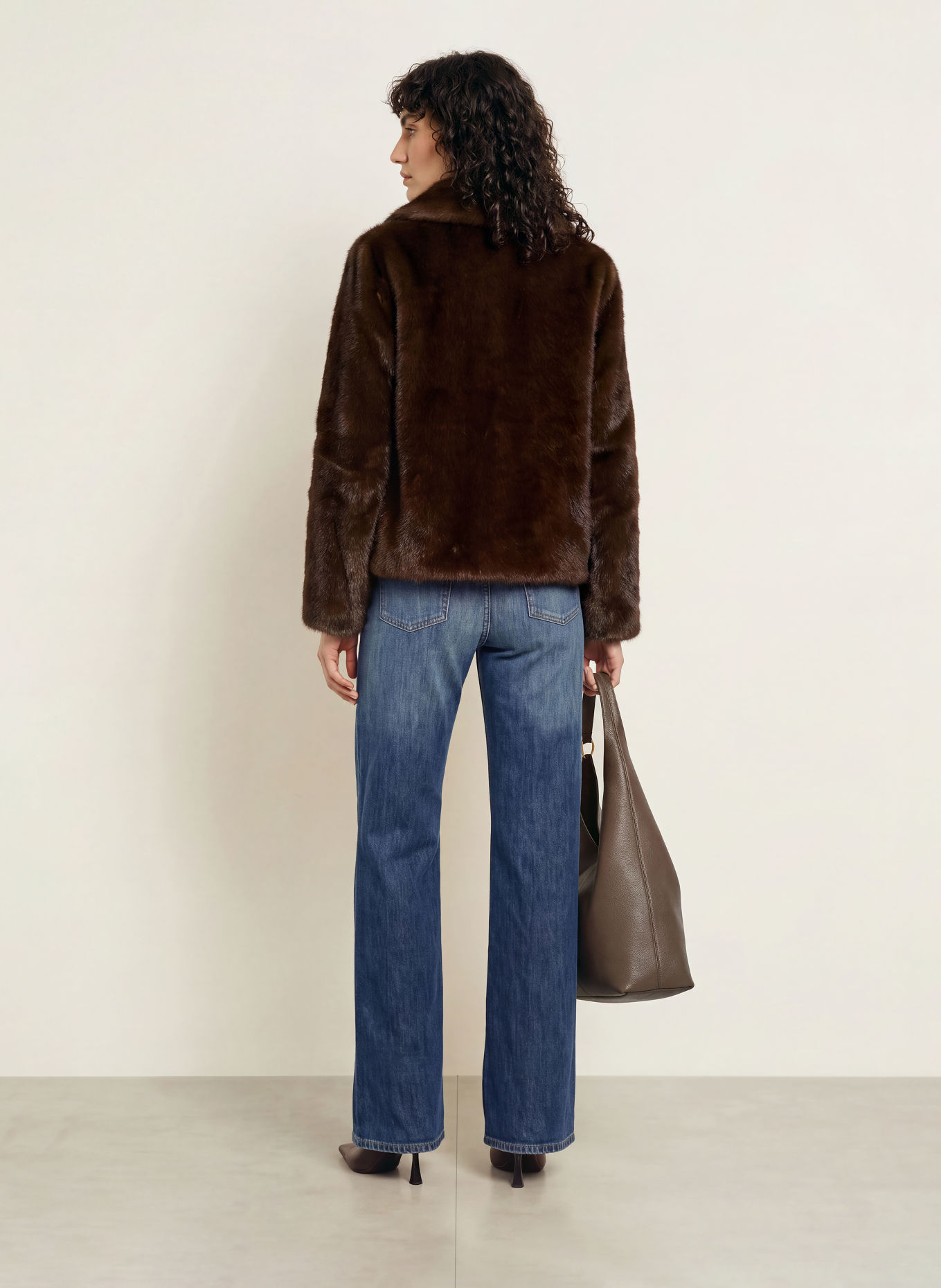 IQ STUDIO Faux Fur Jacket: DARK BROWN
