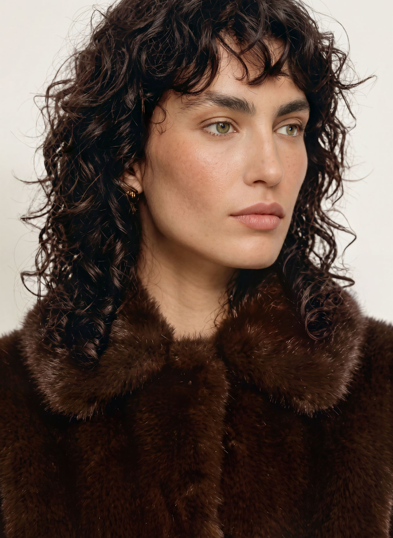 IQ STUDIO Faux Fur Jacket: DARK BROWN