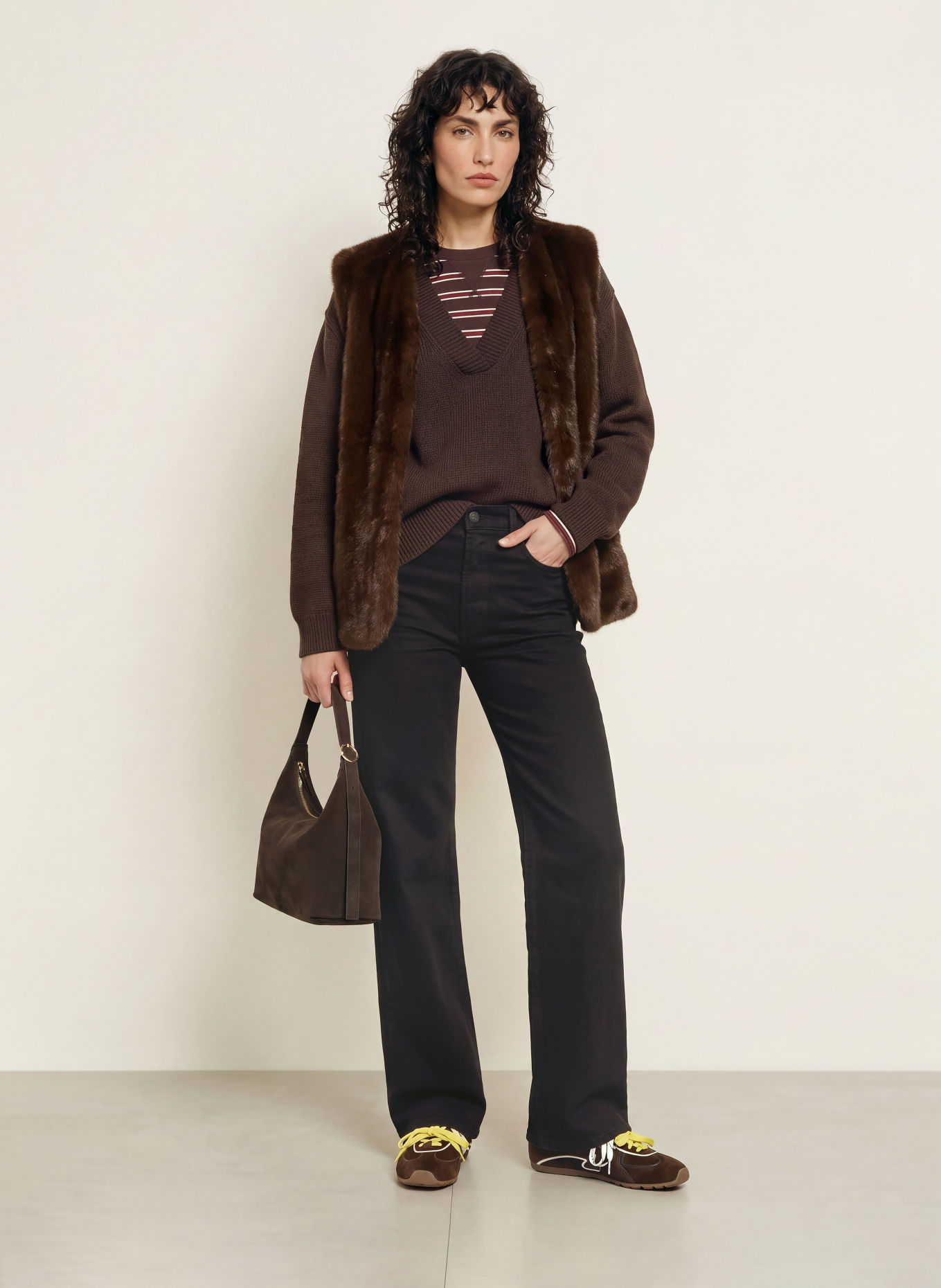 IQ STUDIO Faux Fur Vest: DARK BROWN