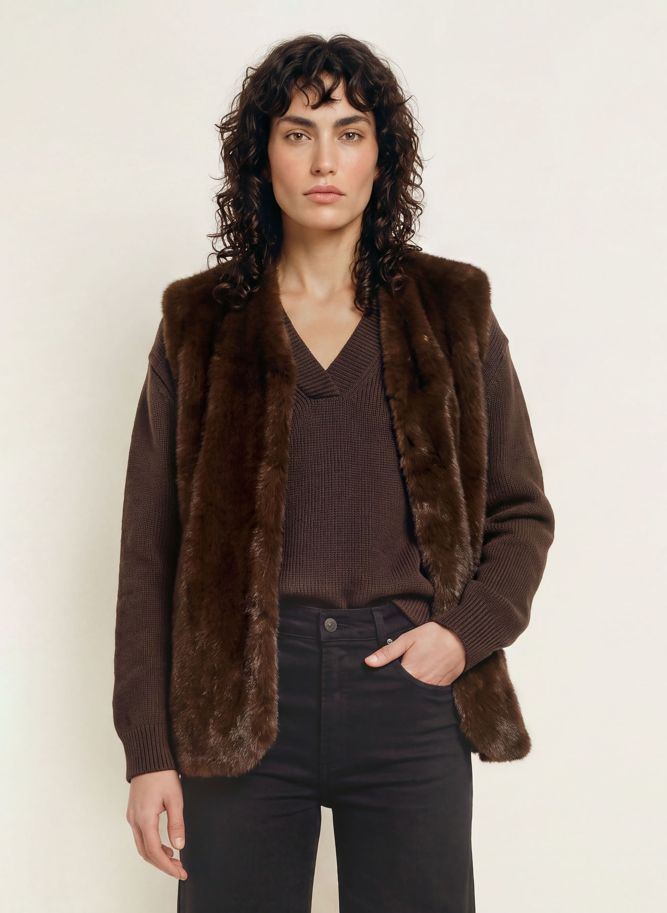 IQ STUDIO Faux Fur Vest: DARK BROWN