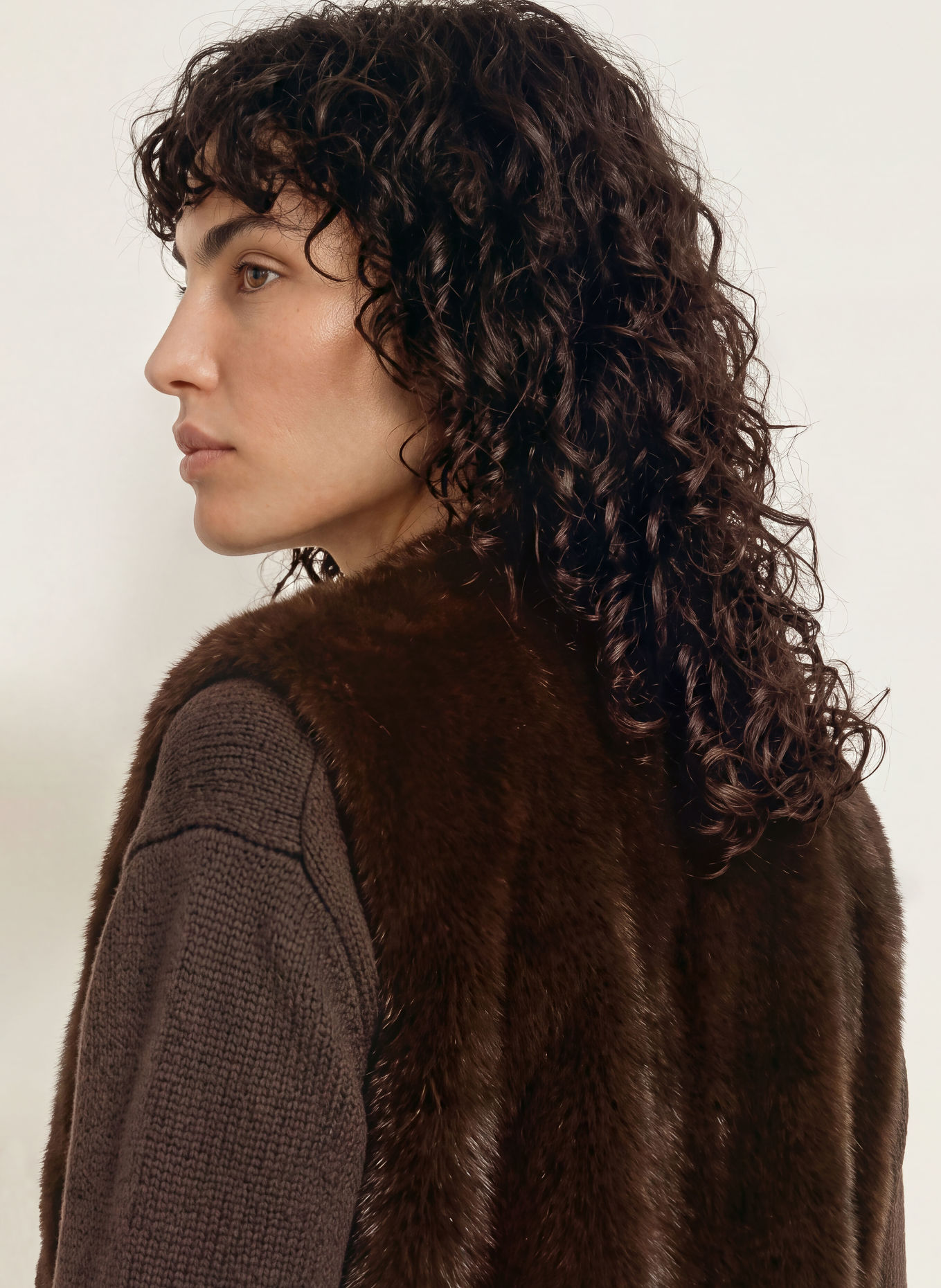 IQ STUDIO Faux Fur Vest: DARK BROWN