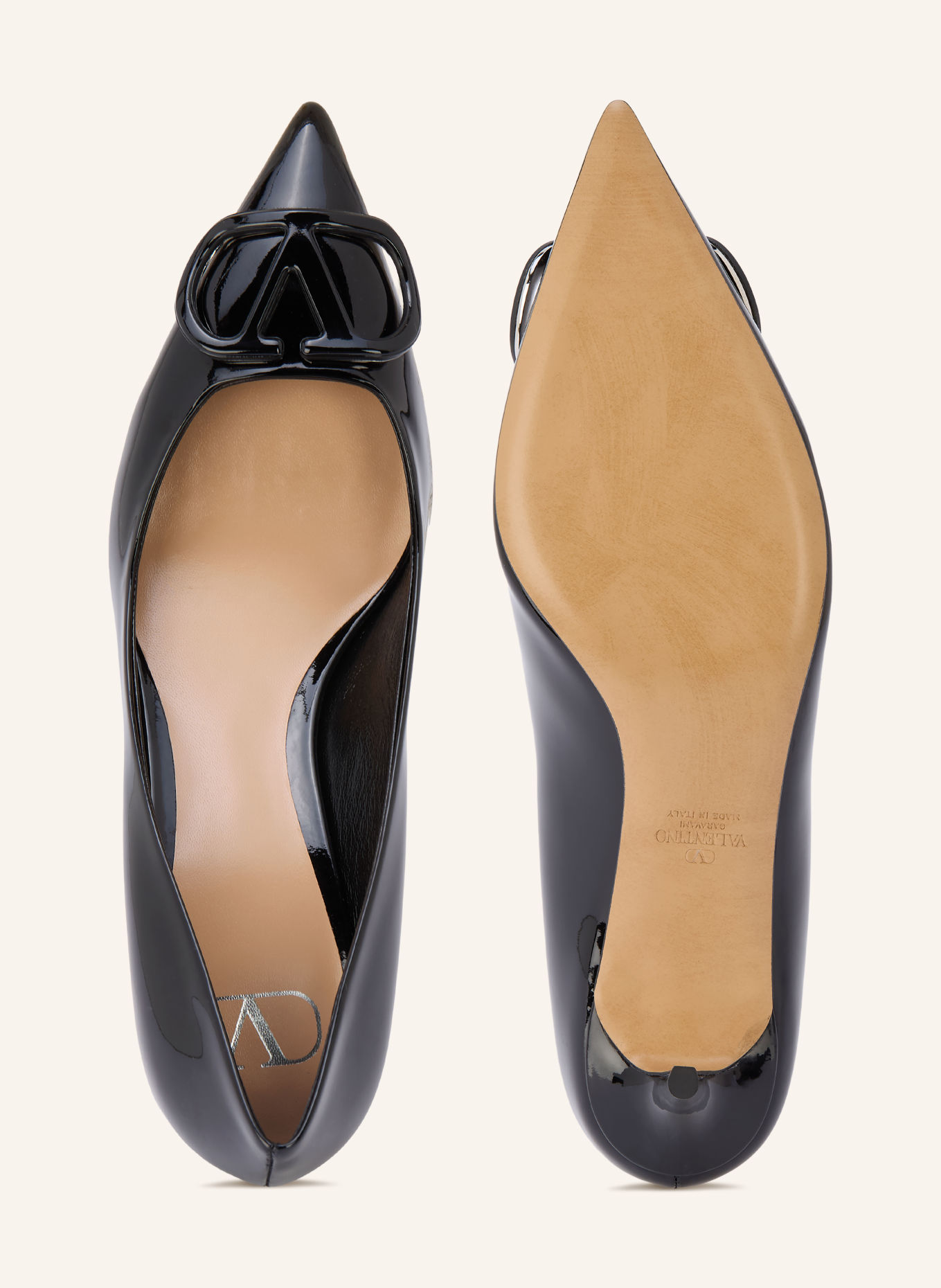 VALENTINO GARAVANI VLOGO SIGNATURE Patent leather pumps: BLACK