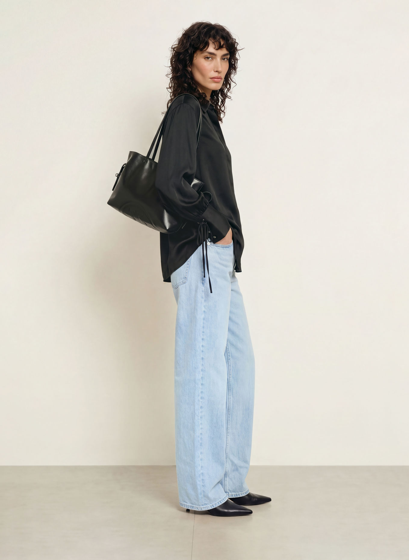 Soluzione Satin shirt blouse: BLACK